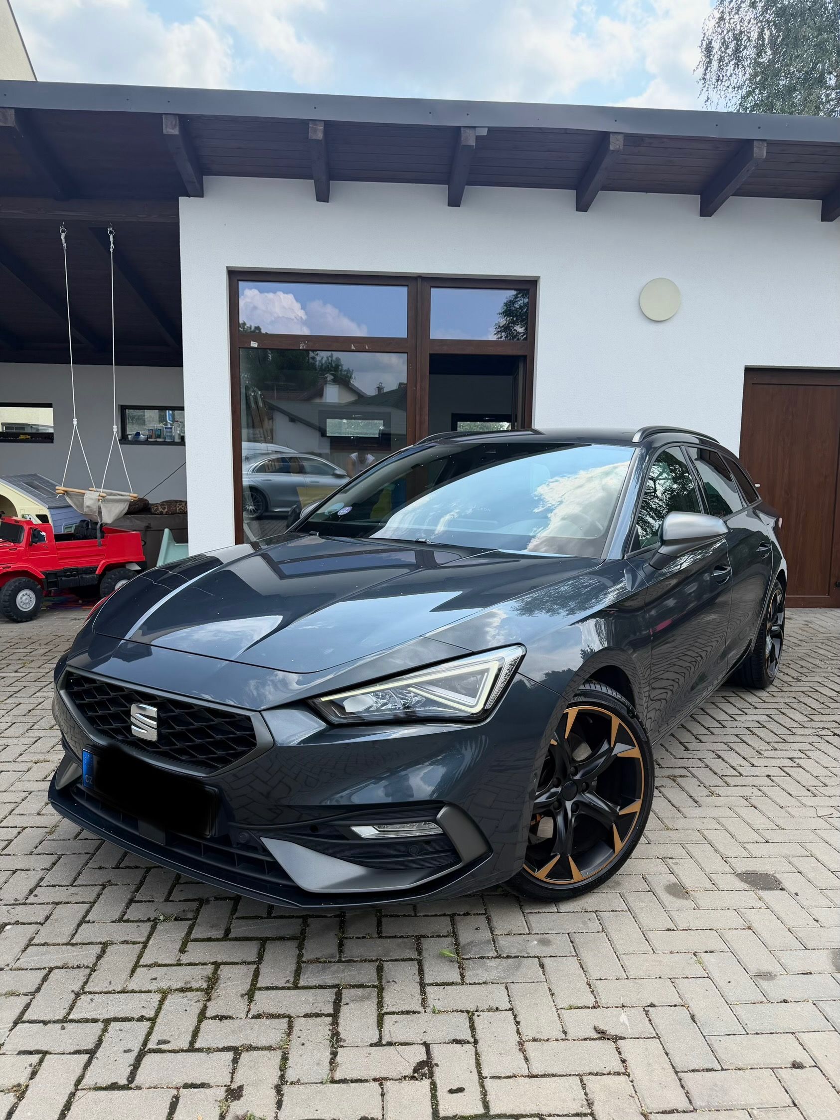 Seat Leon, FR Combi DCC TAŽNÉ KAMERA