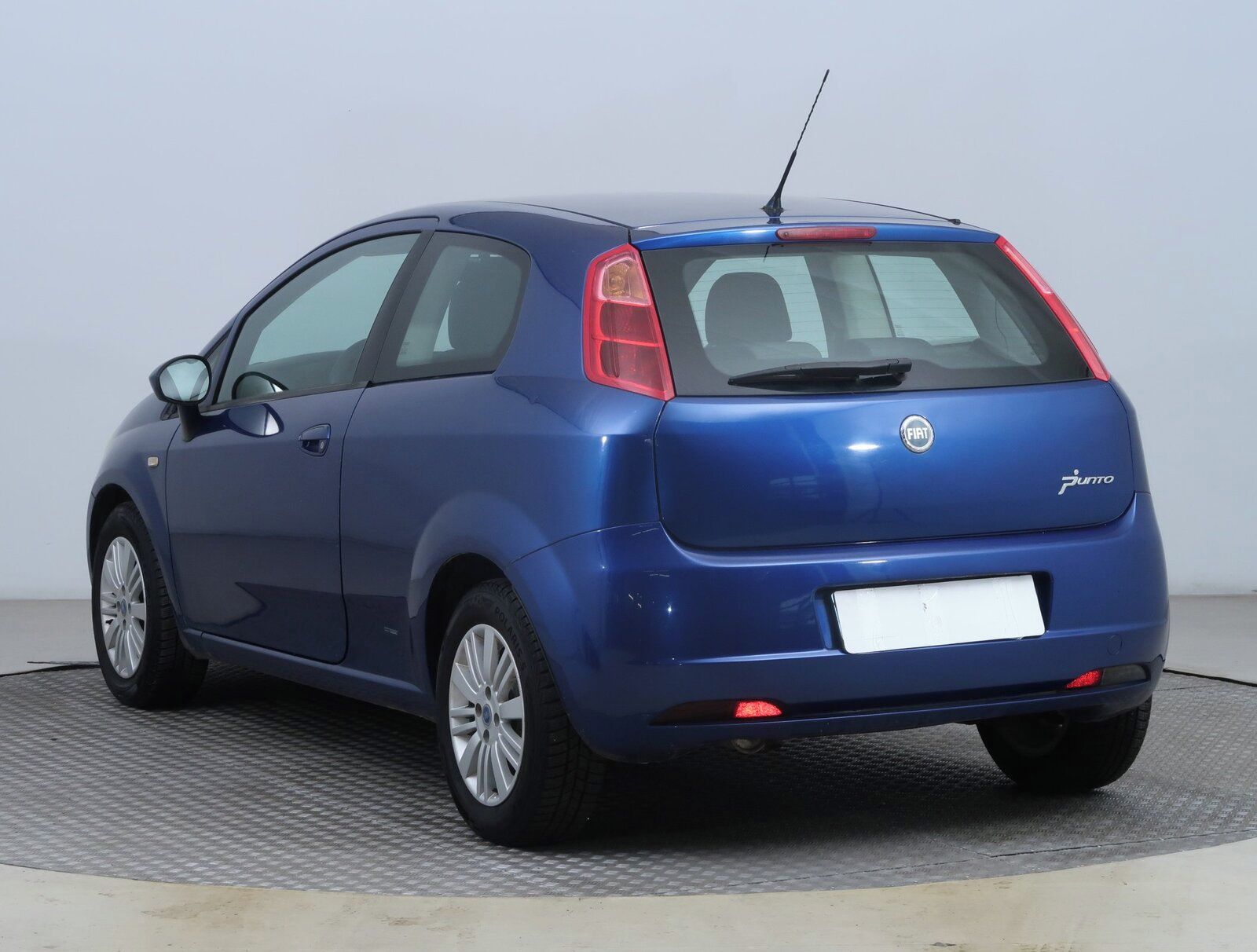Fiat Punto, 1.4, po STK, Automatická klima - fotka 4