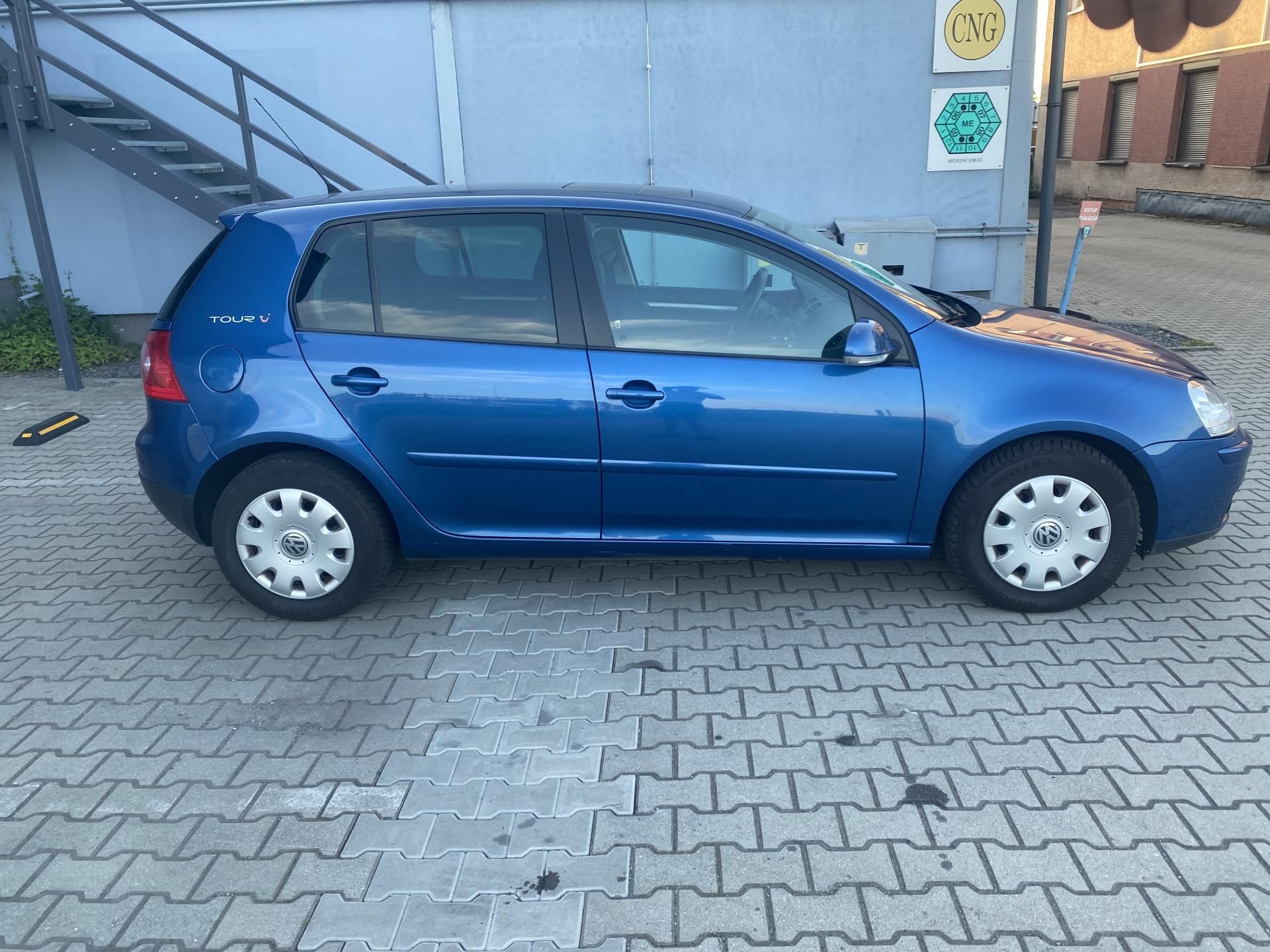 Volkswagen Golf, 2,0TDi 103kw TOUR Klima TOP - fotka 4