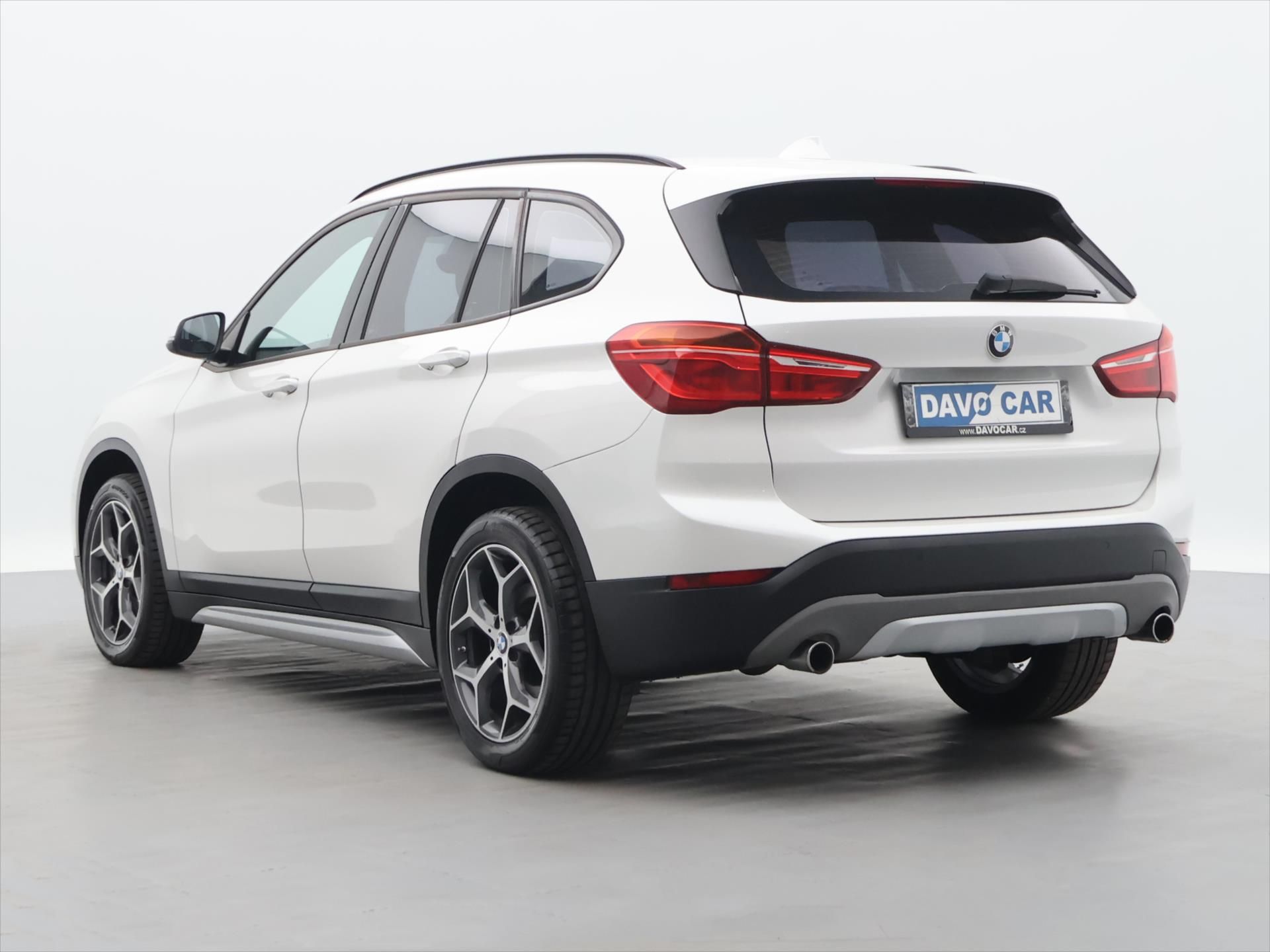 BMW X1, 2,0 20d 140kW xDrive Kůže - fotka 5