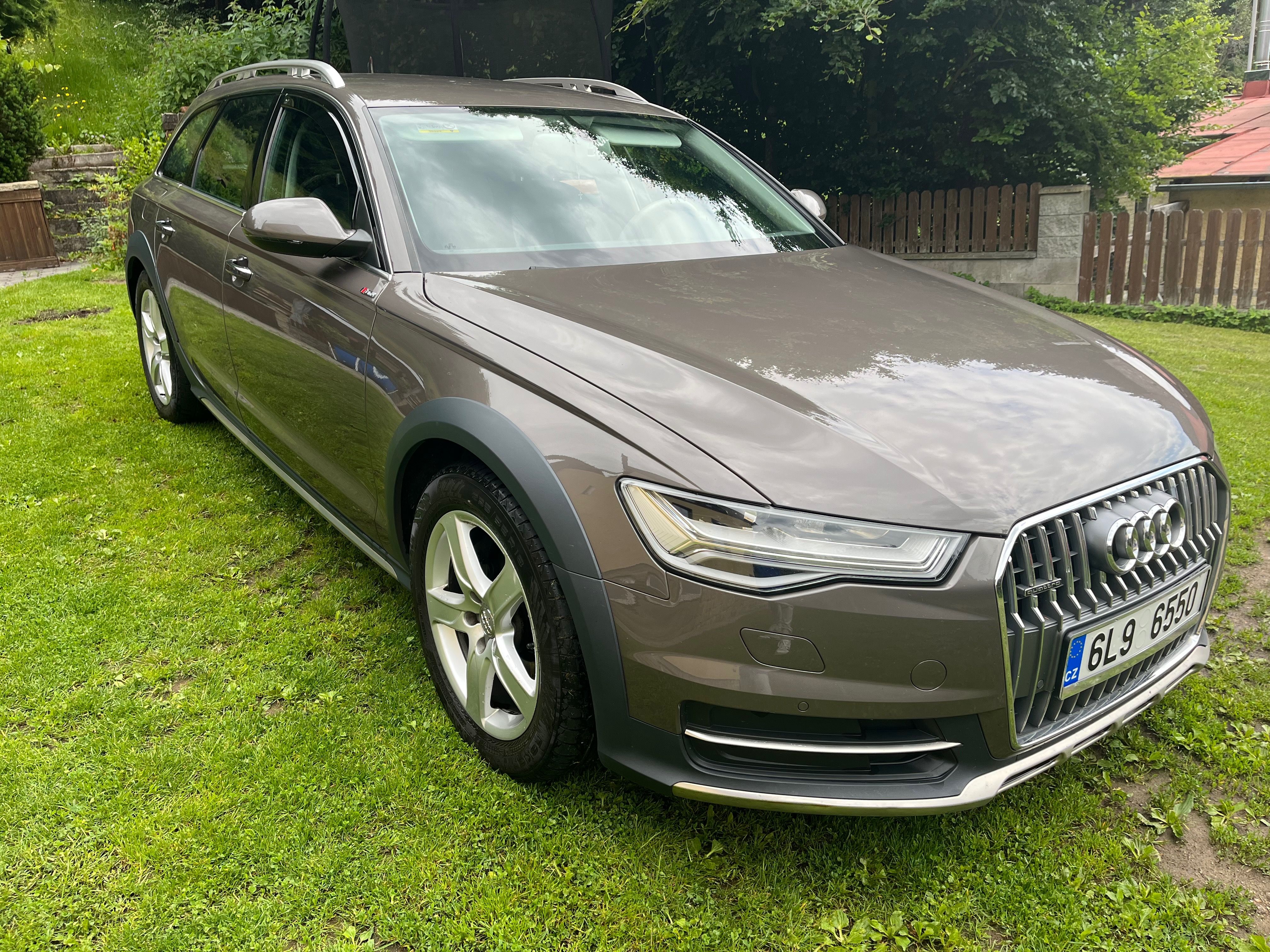 Audi A6 allroad, 3,0 servisováno - fotka 2