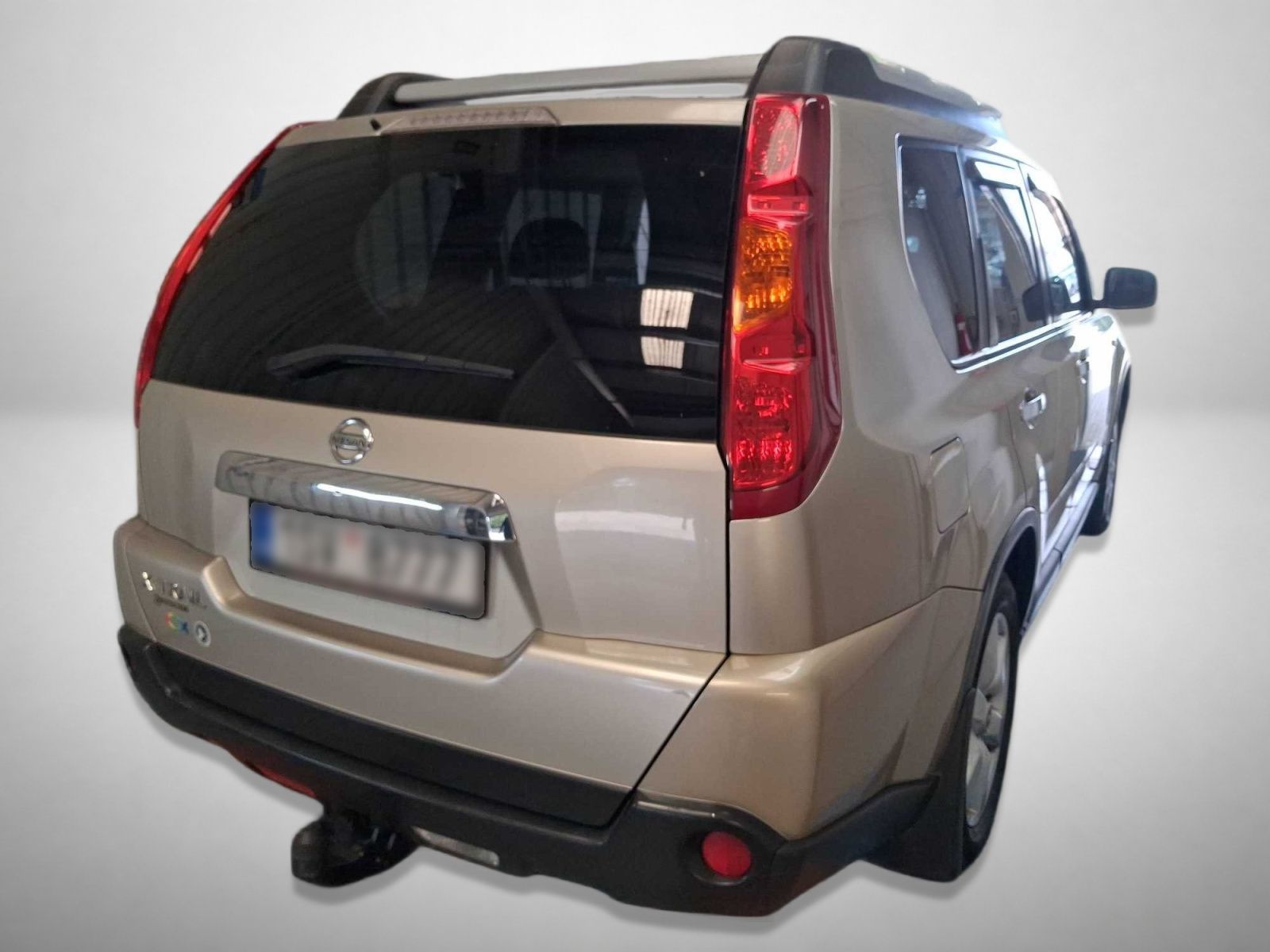 Nissan X-Trail, 2.0 dCi, 4X4, rezervace, Navi - fotka 2