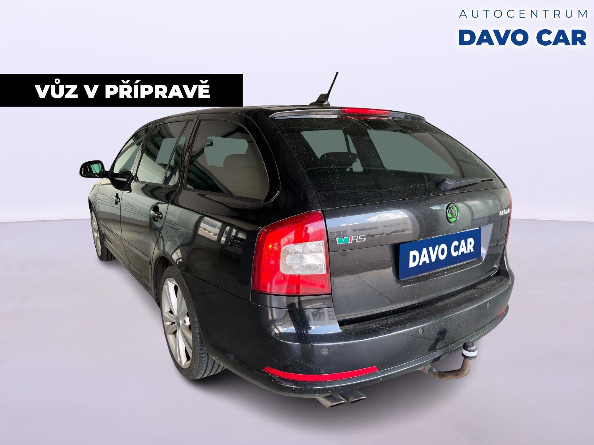 Škoda Octavia, 2,0 TDI RS 125kW Xenon - fotka 4