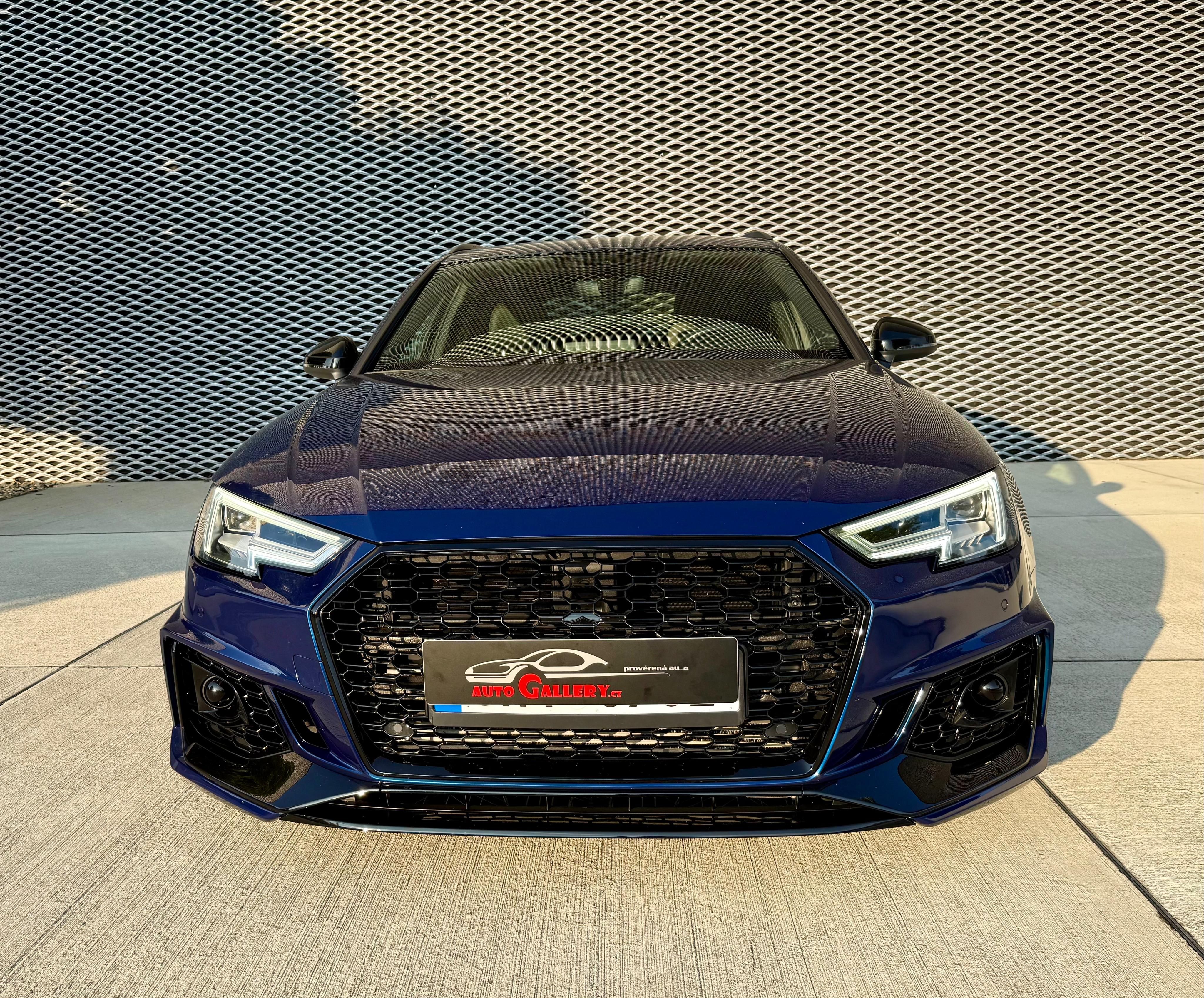 Audi A4 Avant, 3.0 V6 TDi DSG Quattro 200 kW - fotka 6