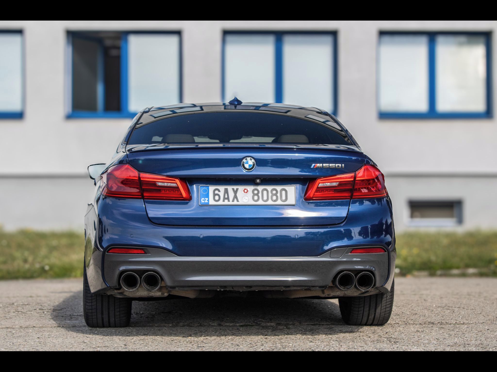 BMW Řada 5 - fotka 6