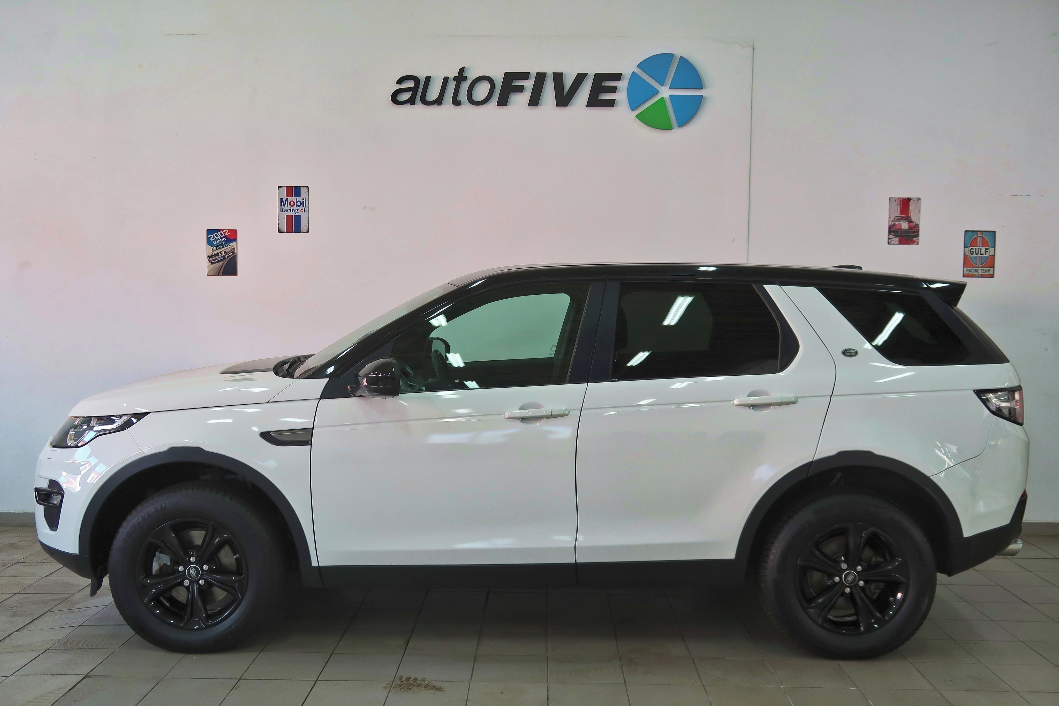 Land Rover Discovery Sport, 2.2Td4,AWD,SE,ZÁRUKA,VÝHŘEV,MT - fotka 3