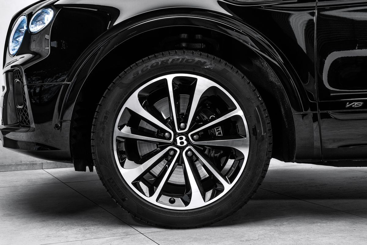 Bentley Bentayga, First Edition - fotka 2