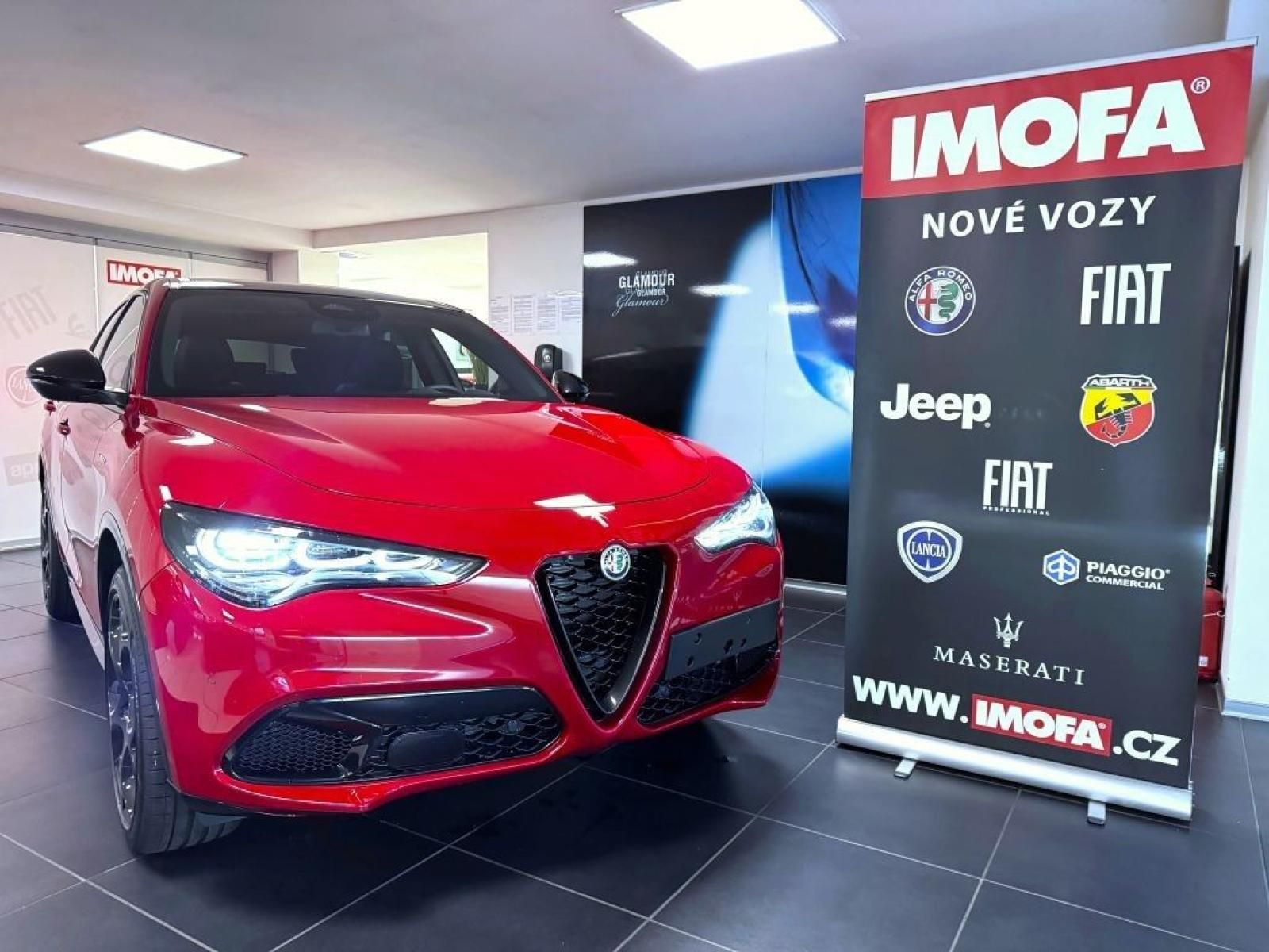 Alfa Romeo Stelvio, 2.0T 280k AT8 ZF Q4 4x4 - fotka 2