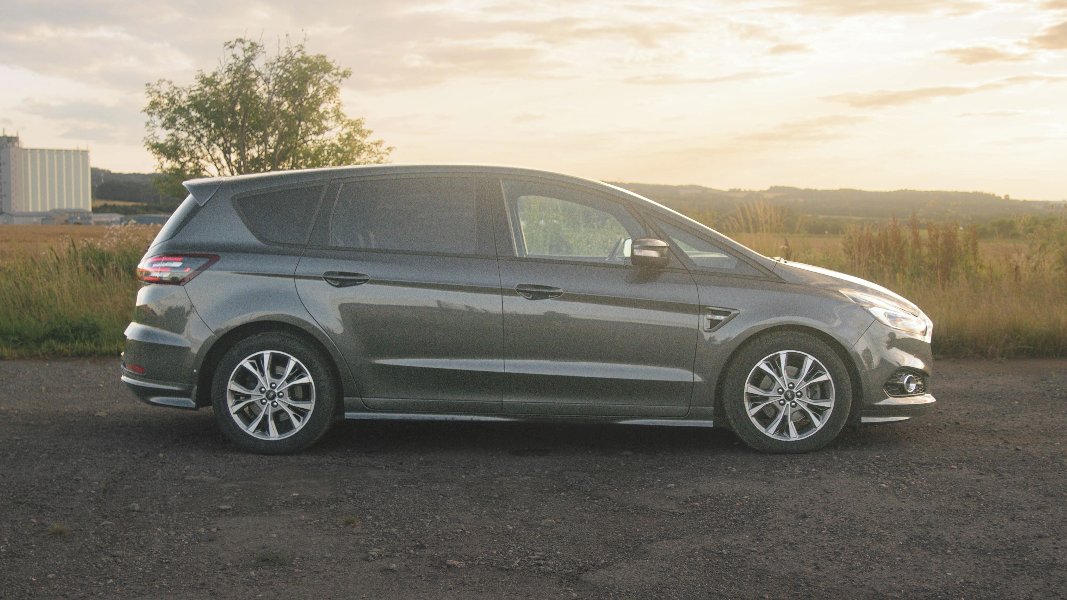 Ford S-MAX, ST-Line 2,0/132kW Panorama DPH - fotka 4