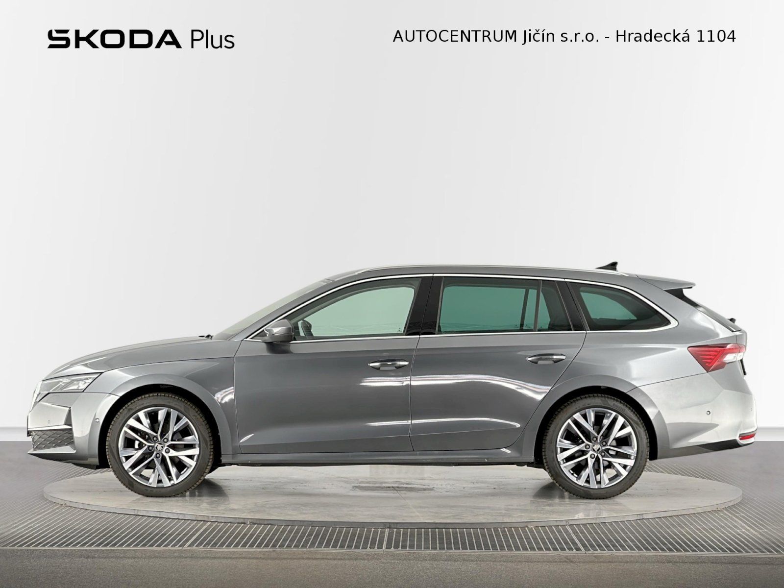 Škoda Octavia, Combi DSG 2.0TDI 110kW Exclusi - fotka 3