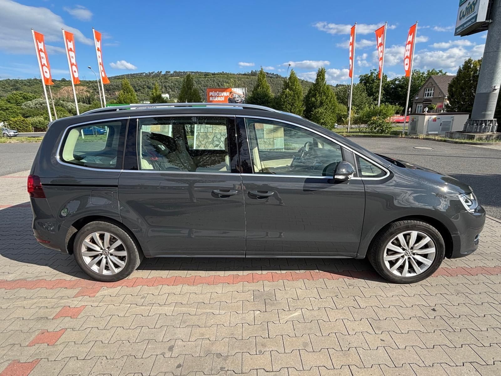 Volkswagen Sharan, 2.0 TDI, Highline, AUT, 86 tkm - fotka 5