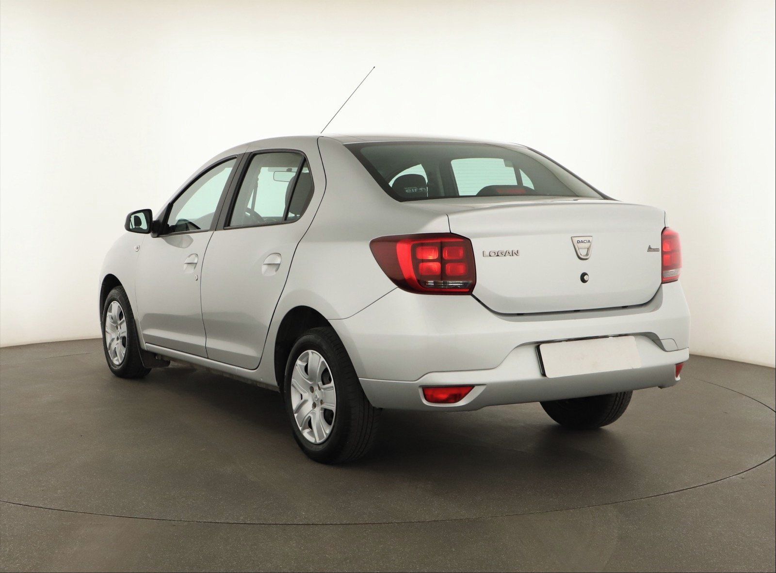 Dacia Logan, 1.0 SCe, ČR,1.maj, Klima - fotka 4