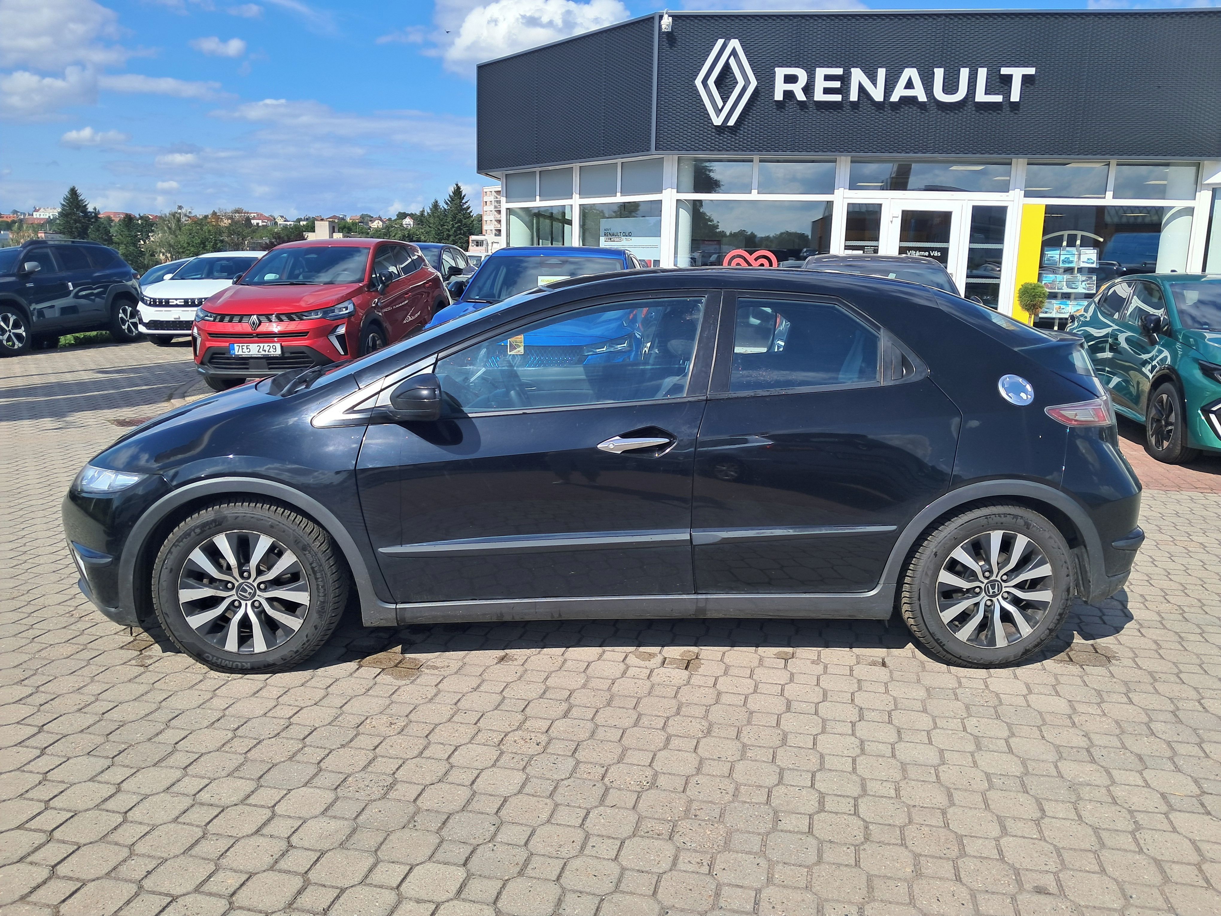 Honda Civic, 1.8/103kW/2008 - fotka 2