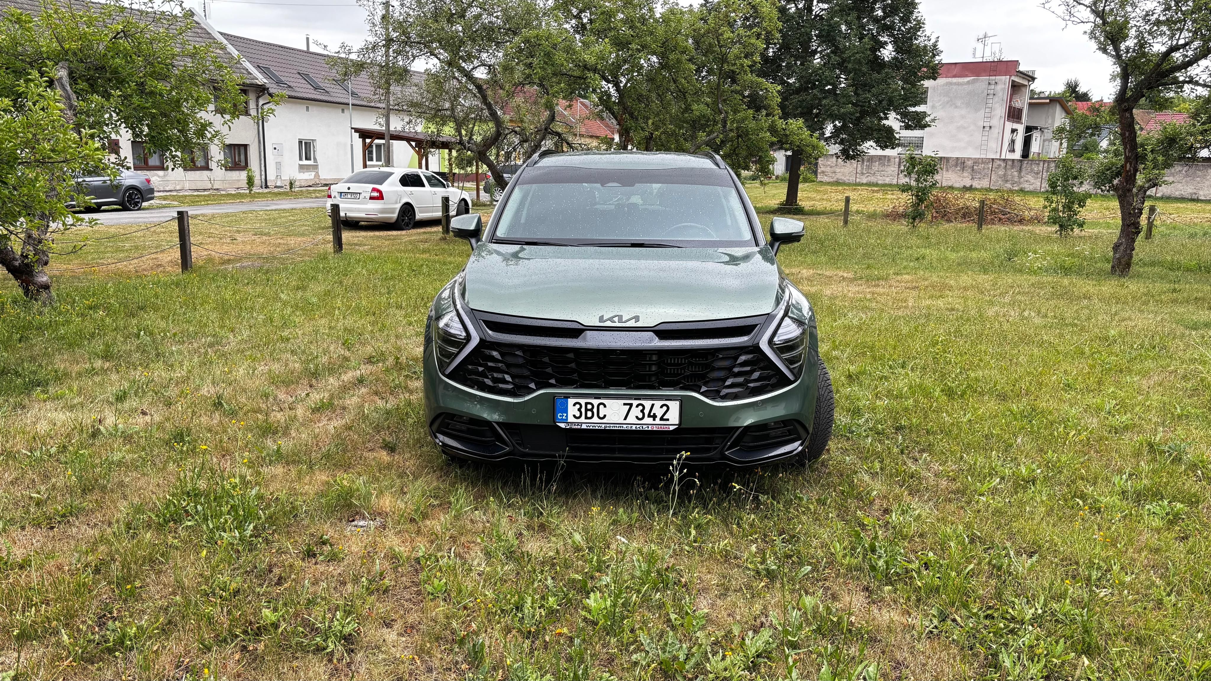 Kia Sportage, 1.6i HEV Top výbava