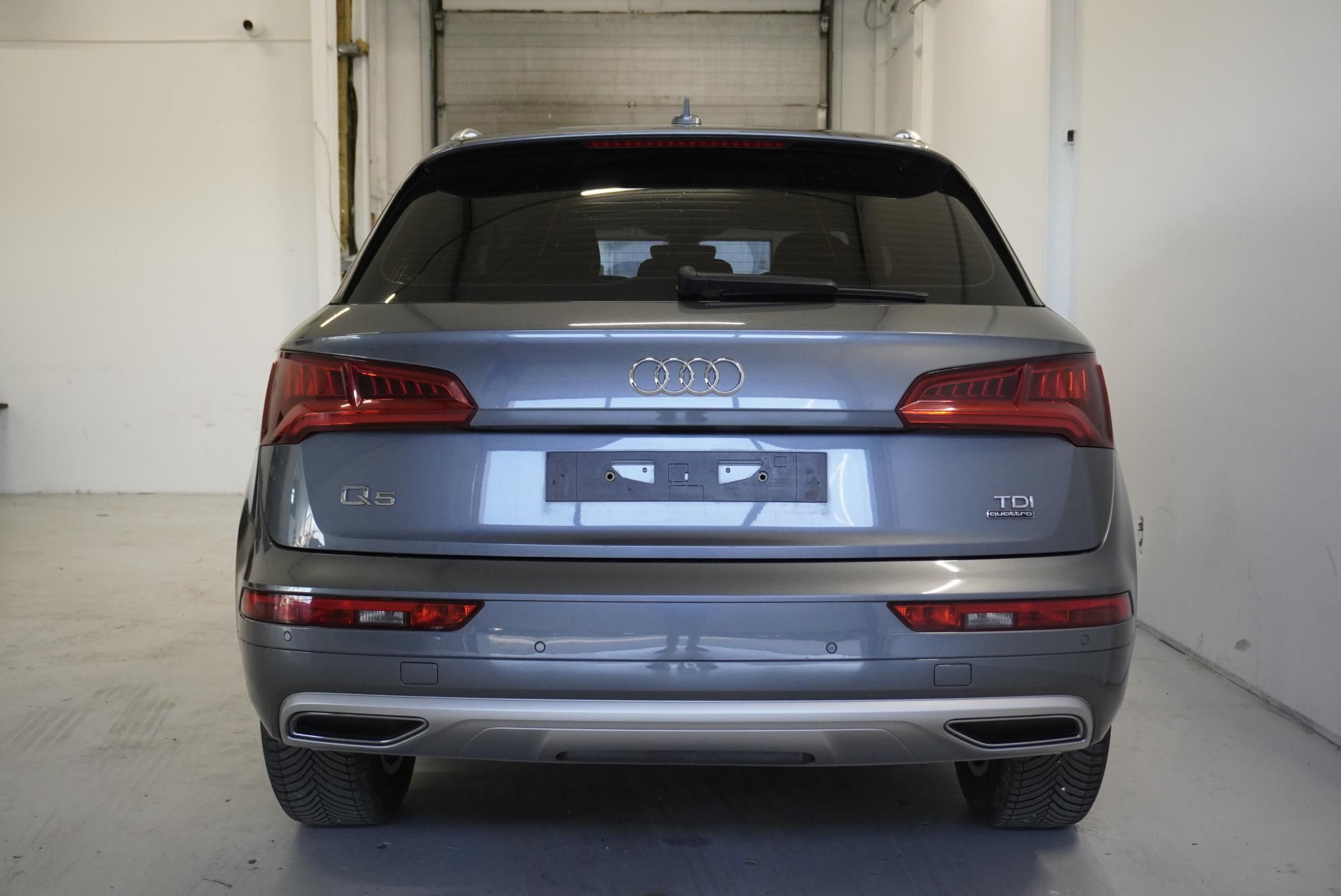 Audi Q5, 2,0 40 TDI 140kW QUATTRO - fotka 4
