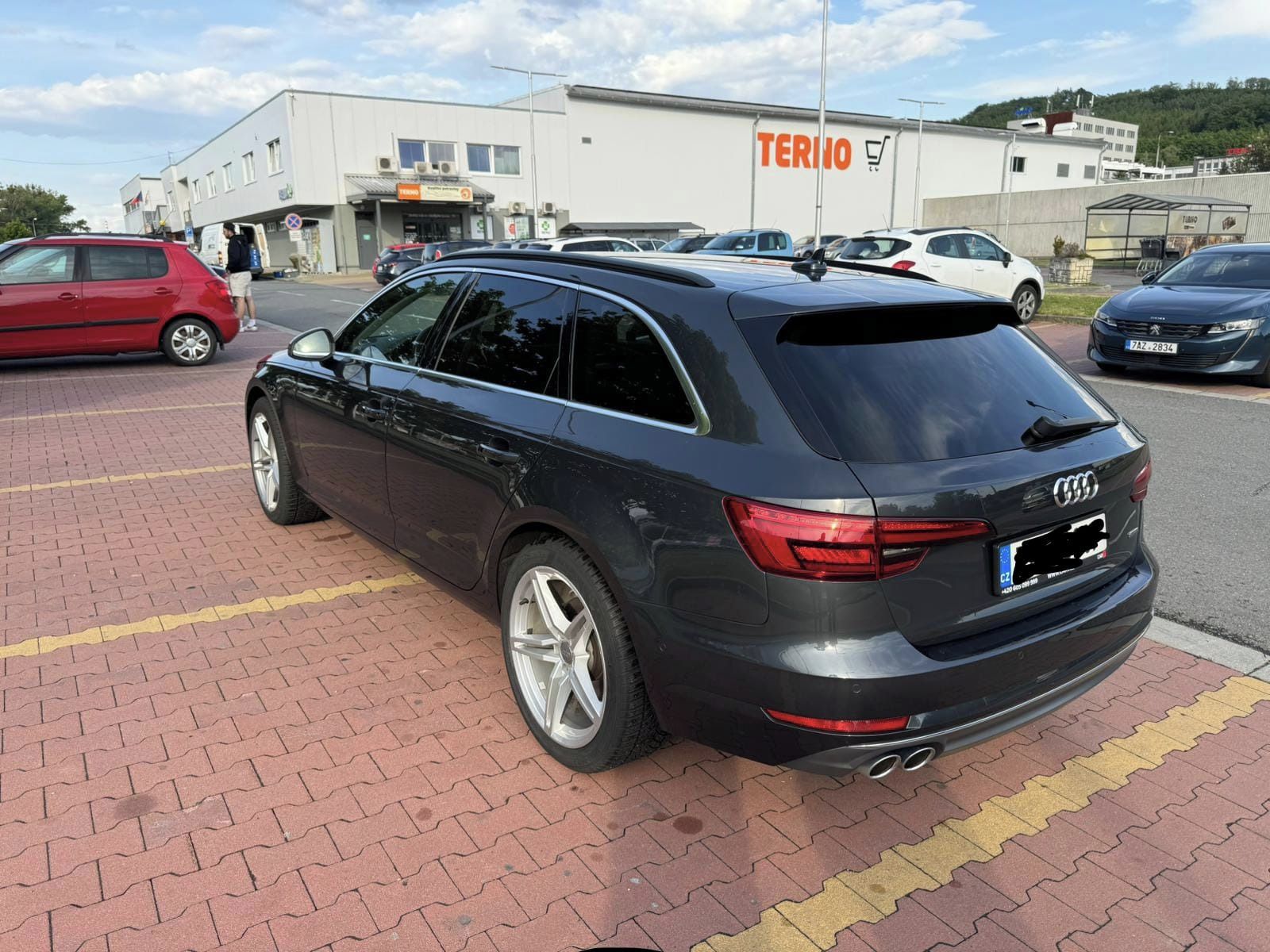 Audi A4 Avant, 2967 - fotka 4