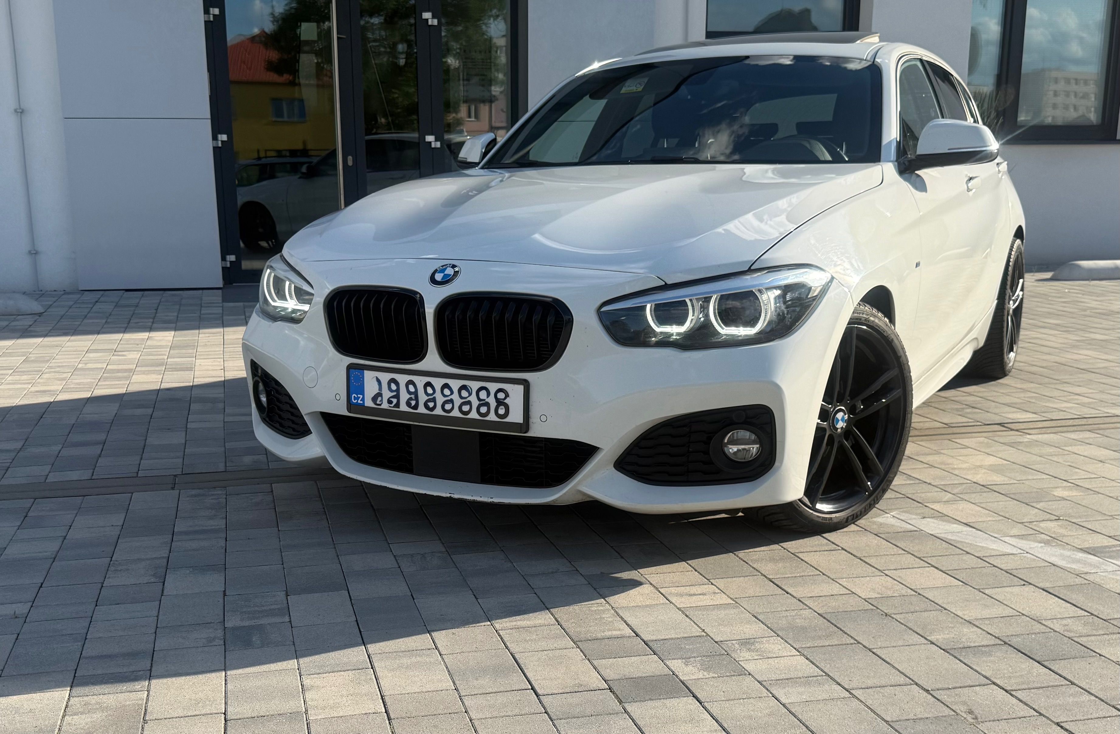 BMW Řada 1, BMW 120D 140kw - fotka 2