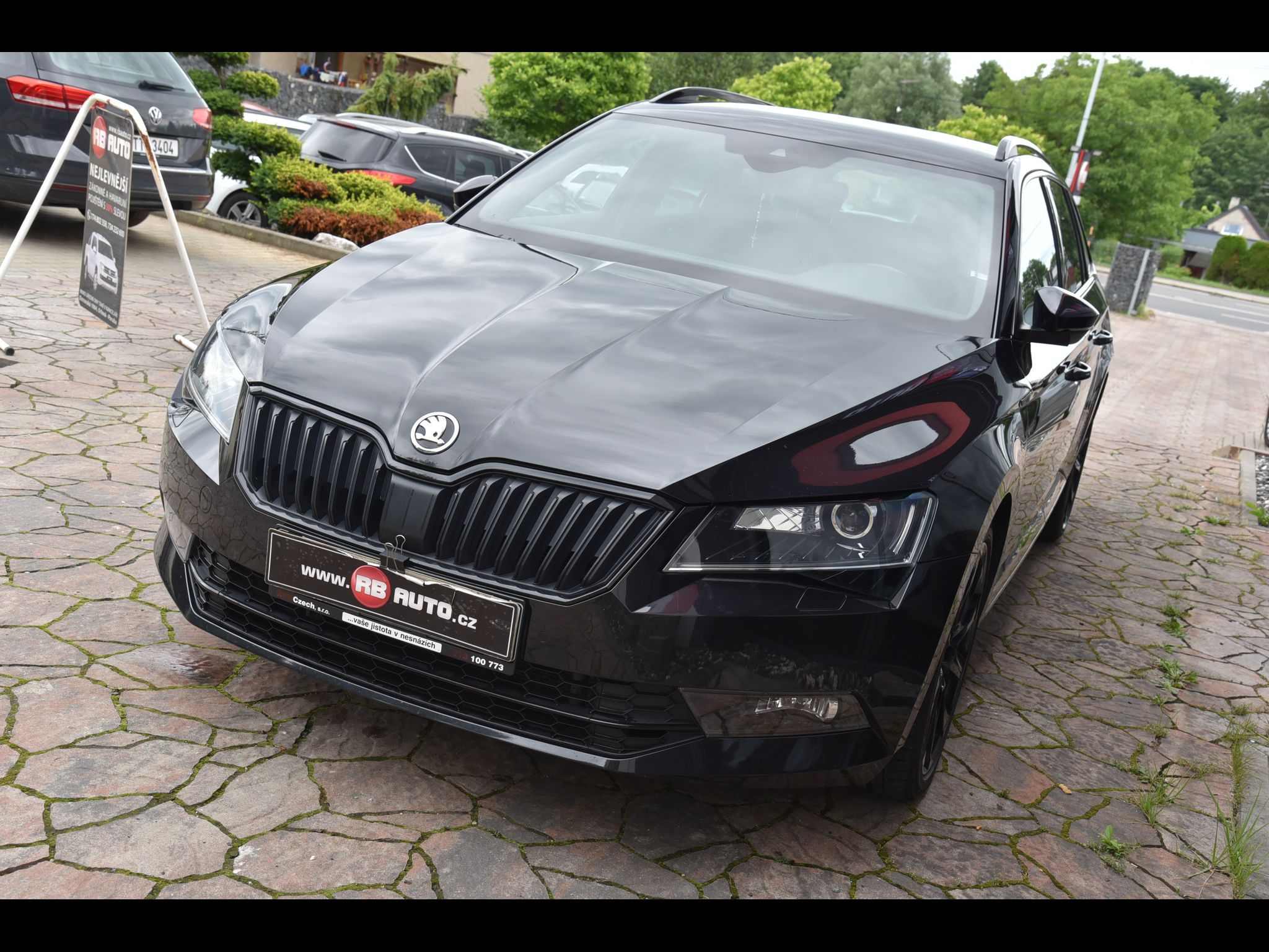 Škoda Superb, 2.0 TDi 140 kW 4x4 Sportline D - fotka 5