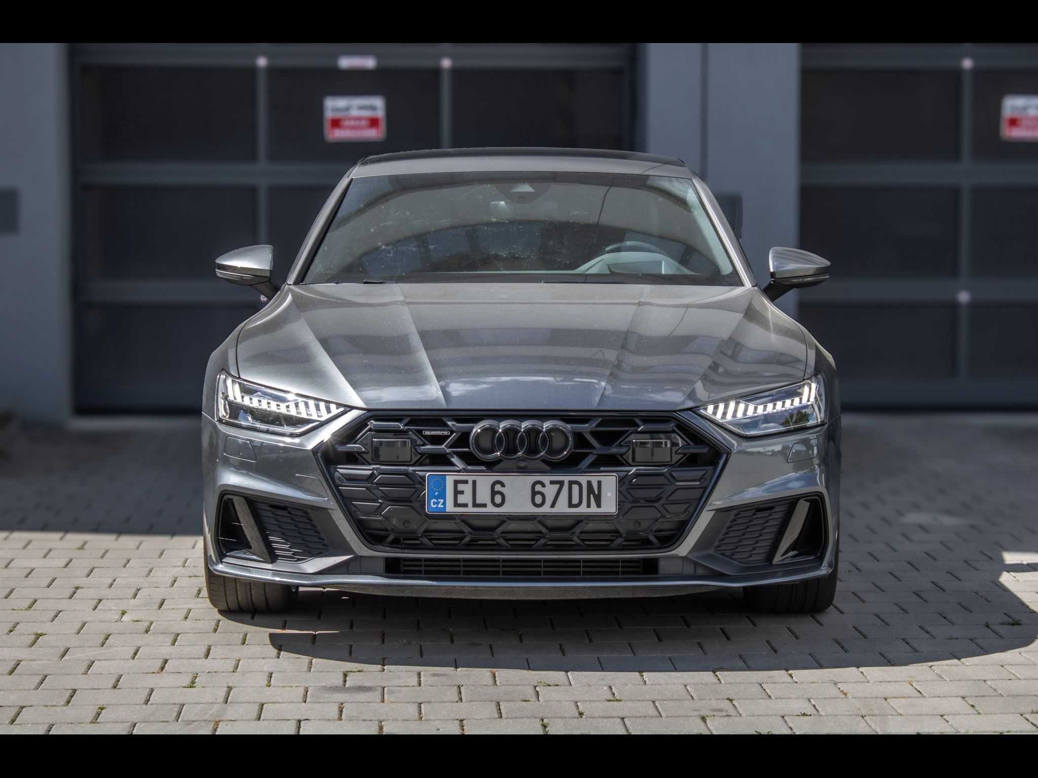 Audi A7, S-Line 50TFSIe 220kW - fotka 2