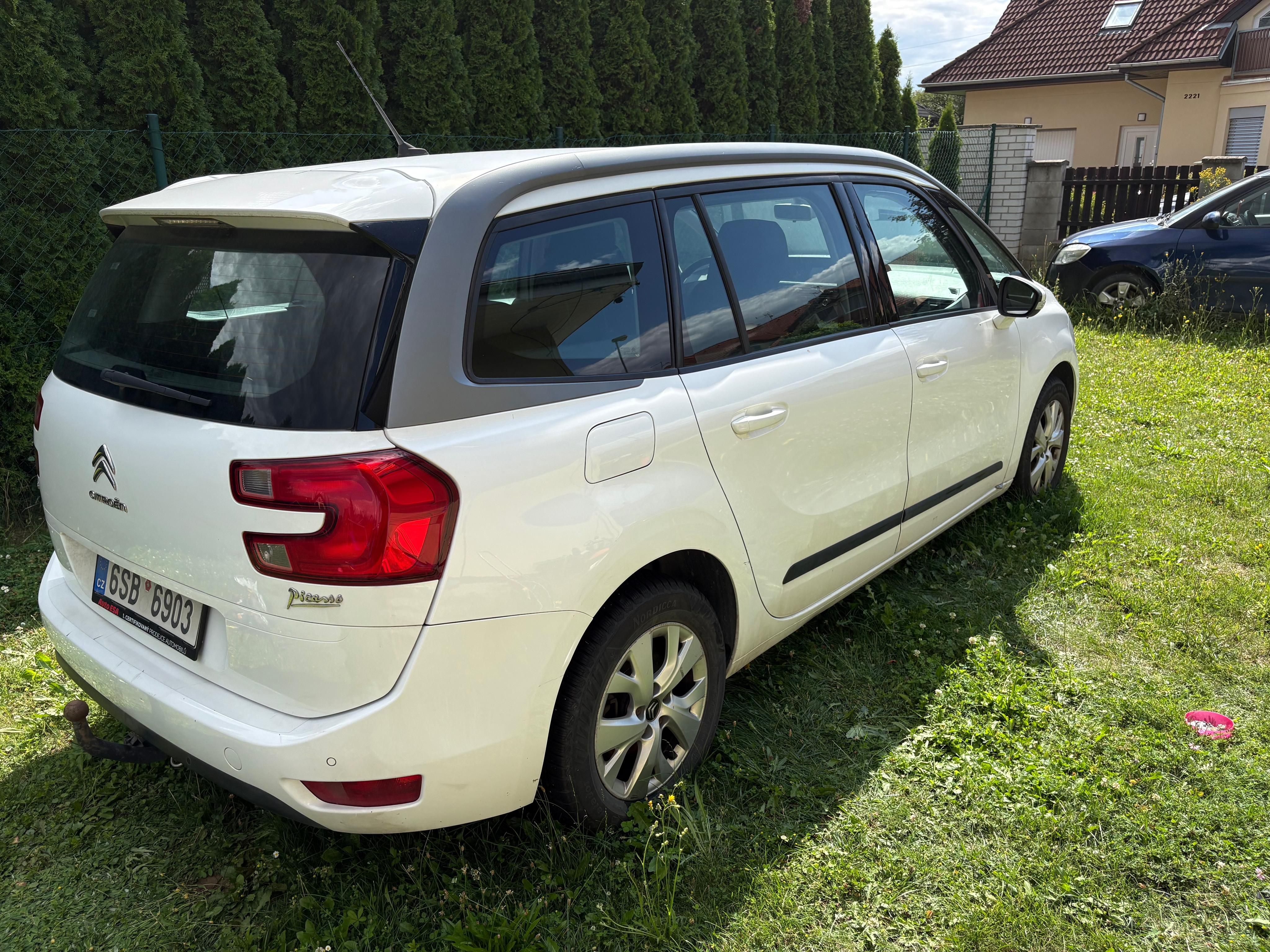 Citroën C4 Picasso, Citroen C4 Picasso 7mist - fotka 4