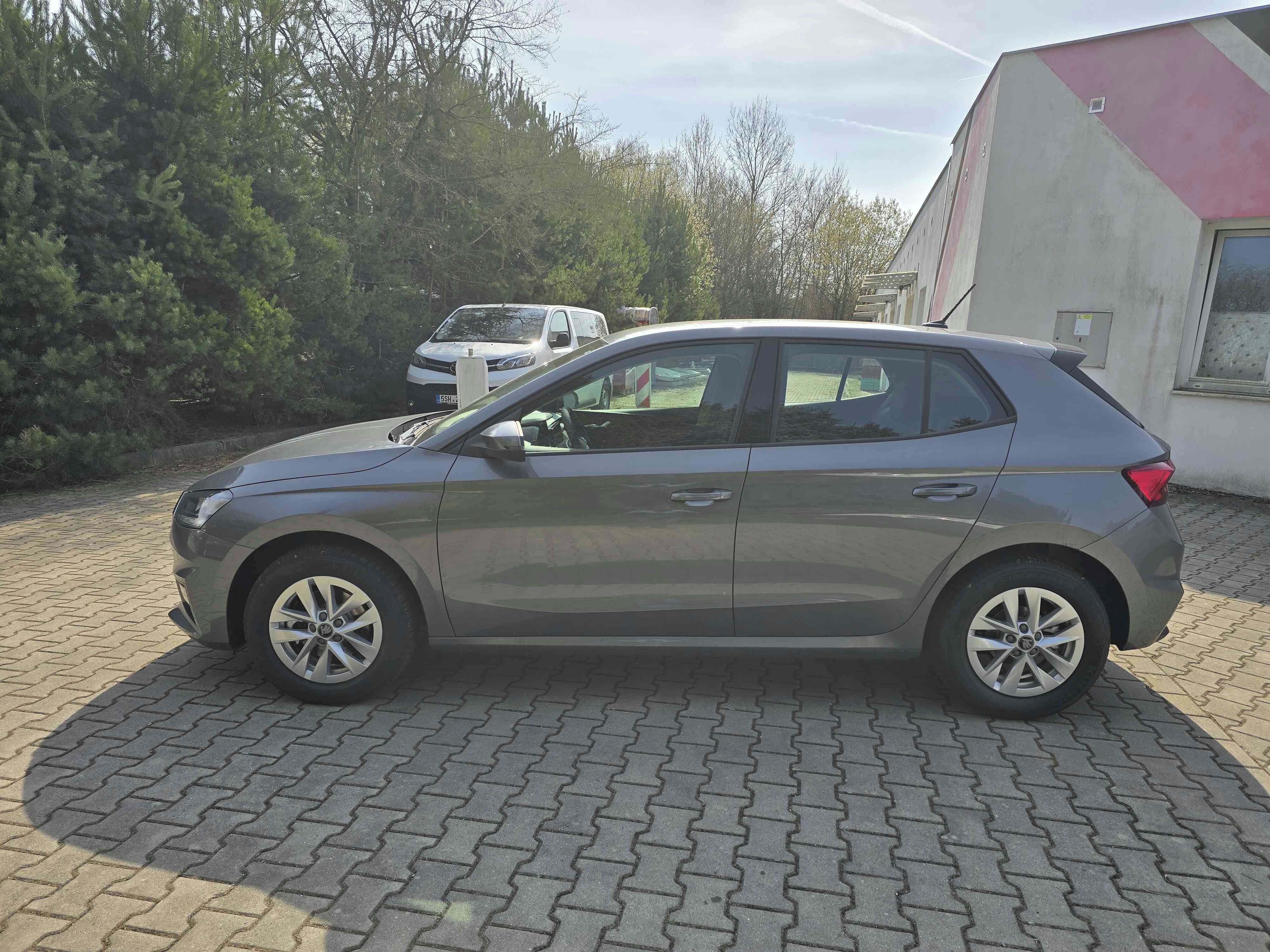 Škoda Fabia, 1.0 TSi 85 kW Classic - fotka 2
