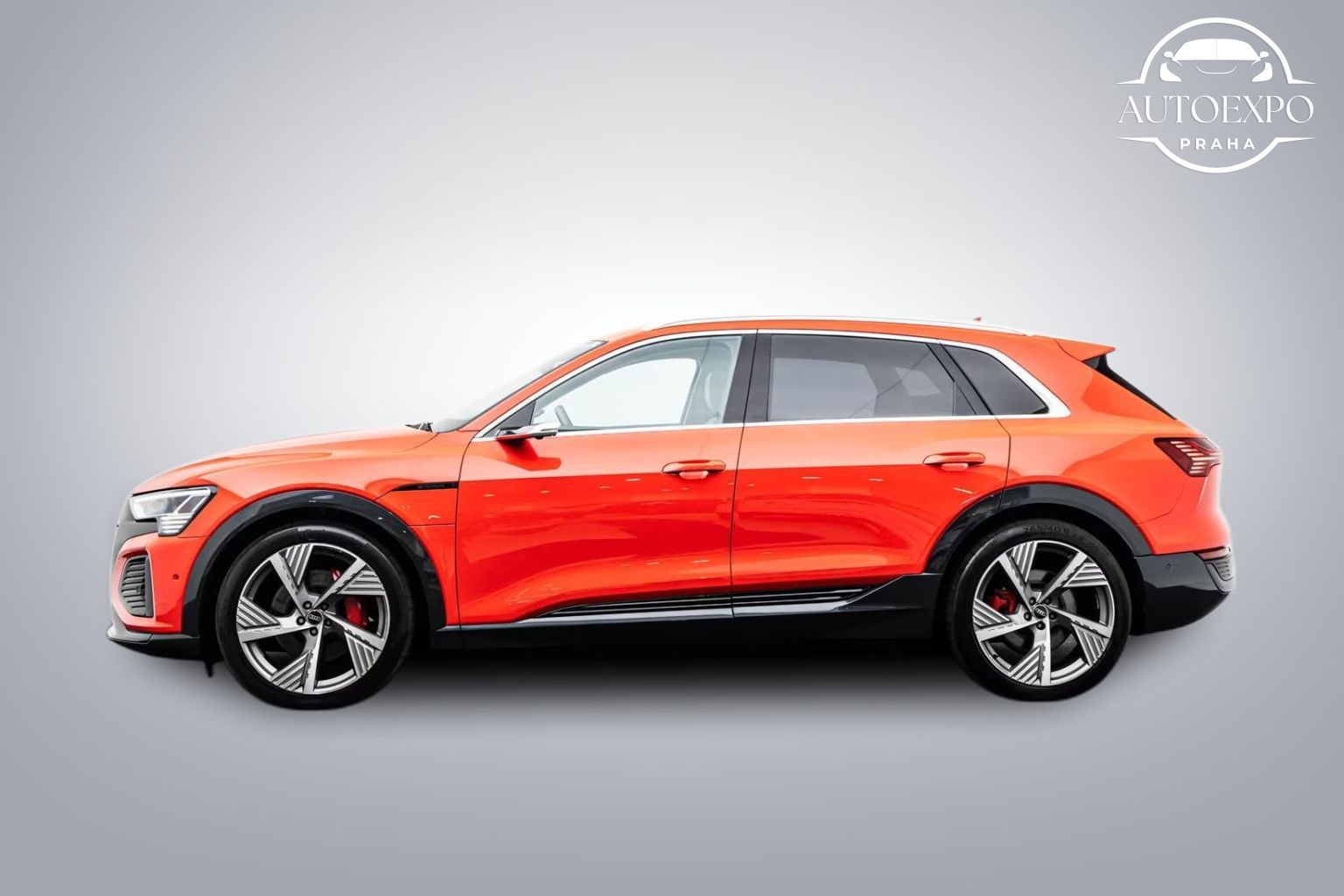 Audi Q8 e-tron, Q8 E-TRON 50 S LINE BLACK - fotka 3