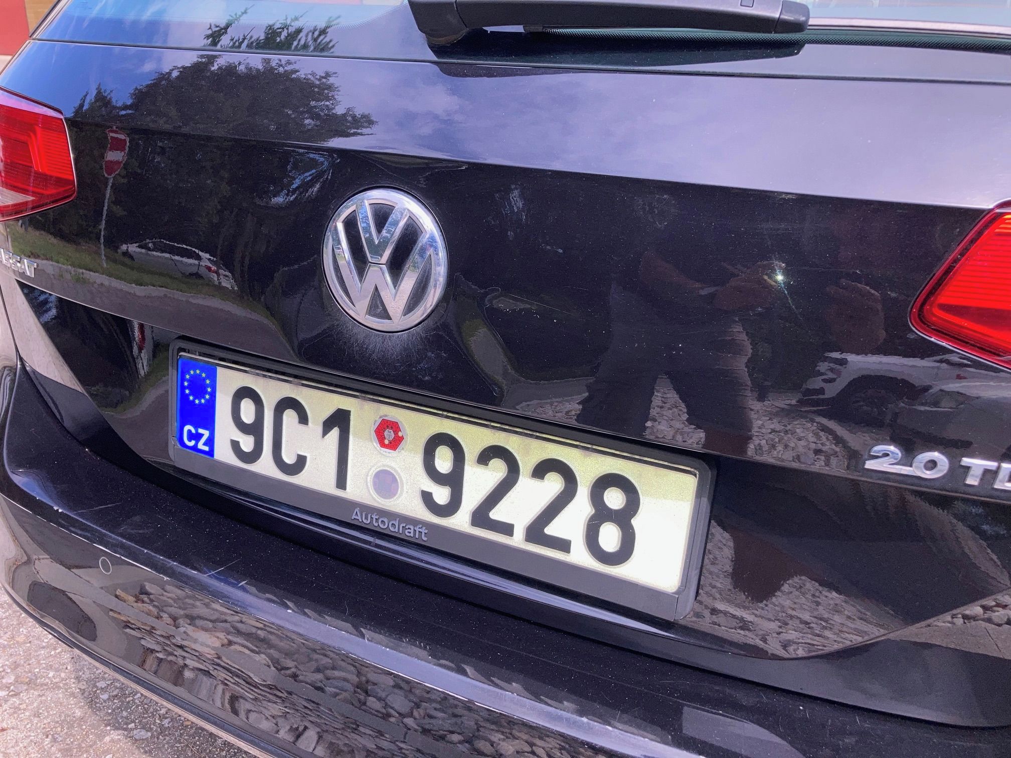 Volkswagen Passat, B8  2,0 TDI Automat - fotka 5