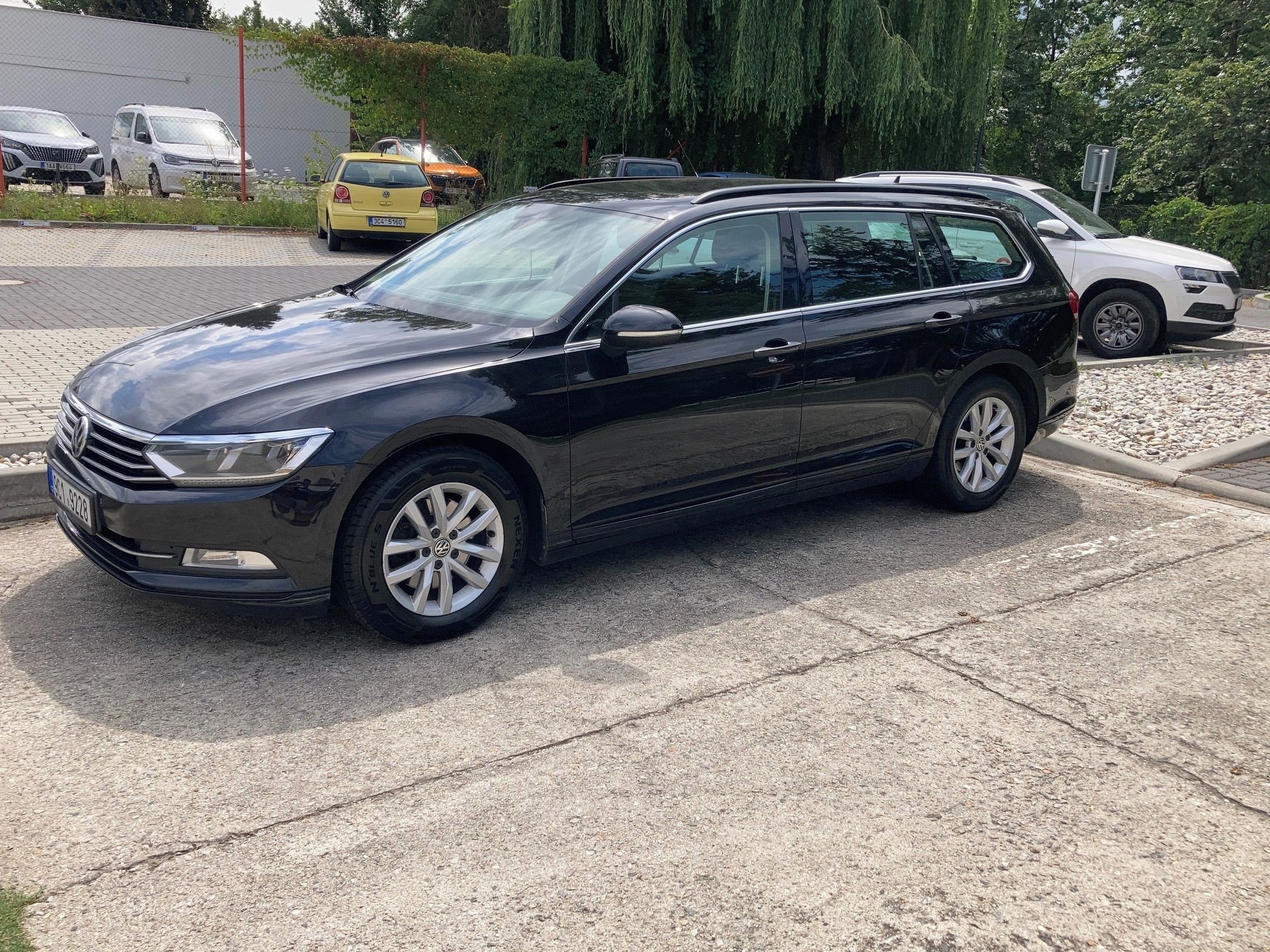 Volkswagen Passat, B8  2,0 TDI Automat - fotka 2