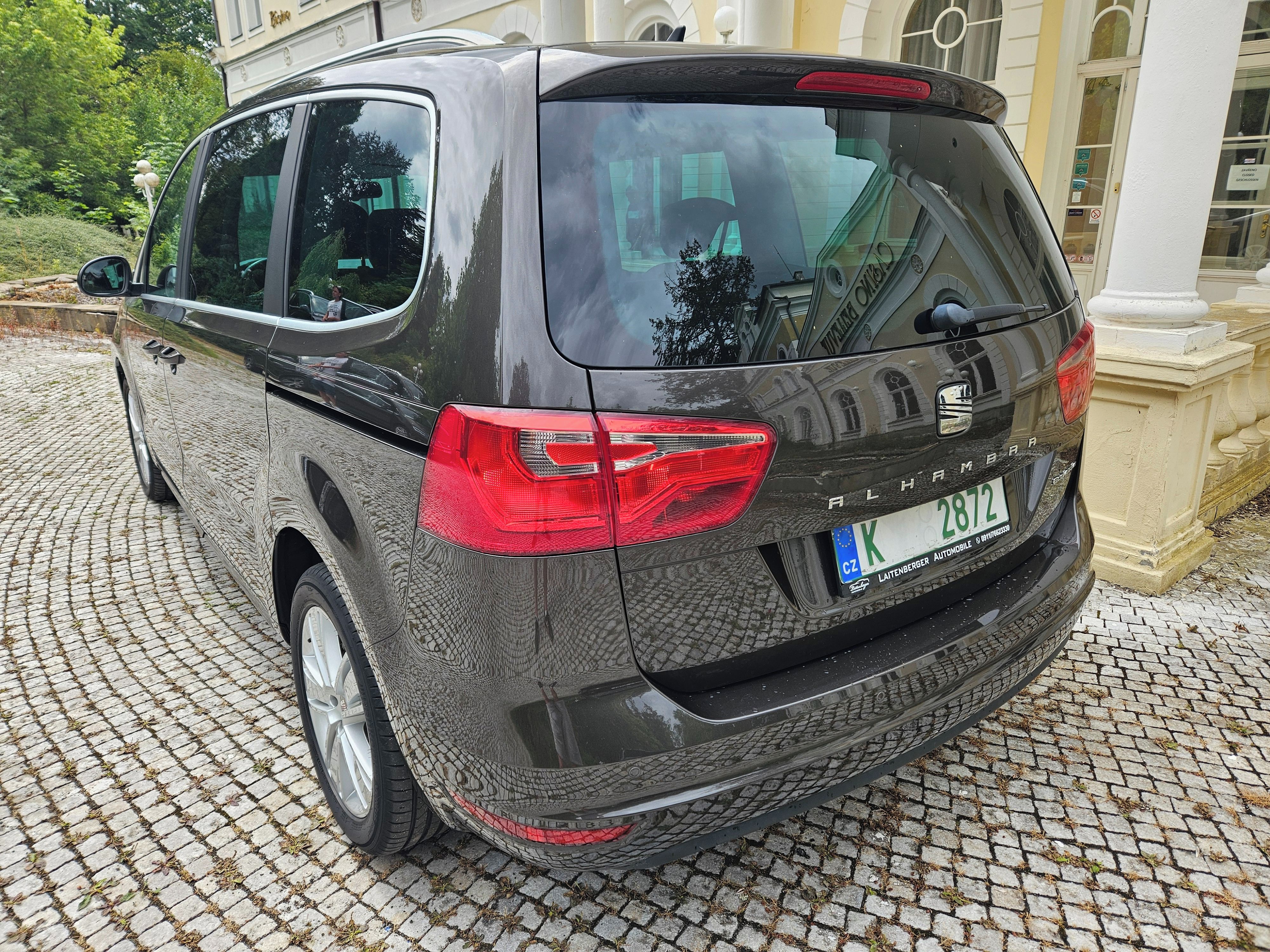 Seat Alhambra, Mod. 2015, 7 míst,  98.000 km - fotka 4