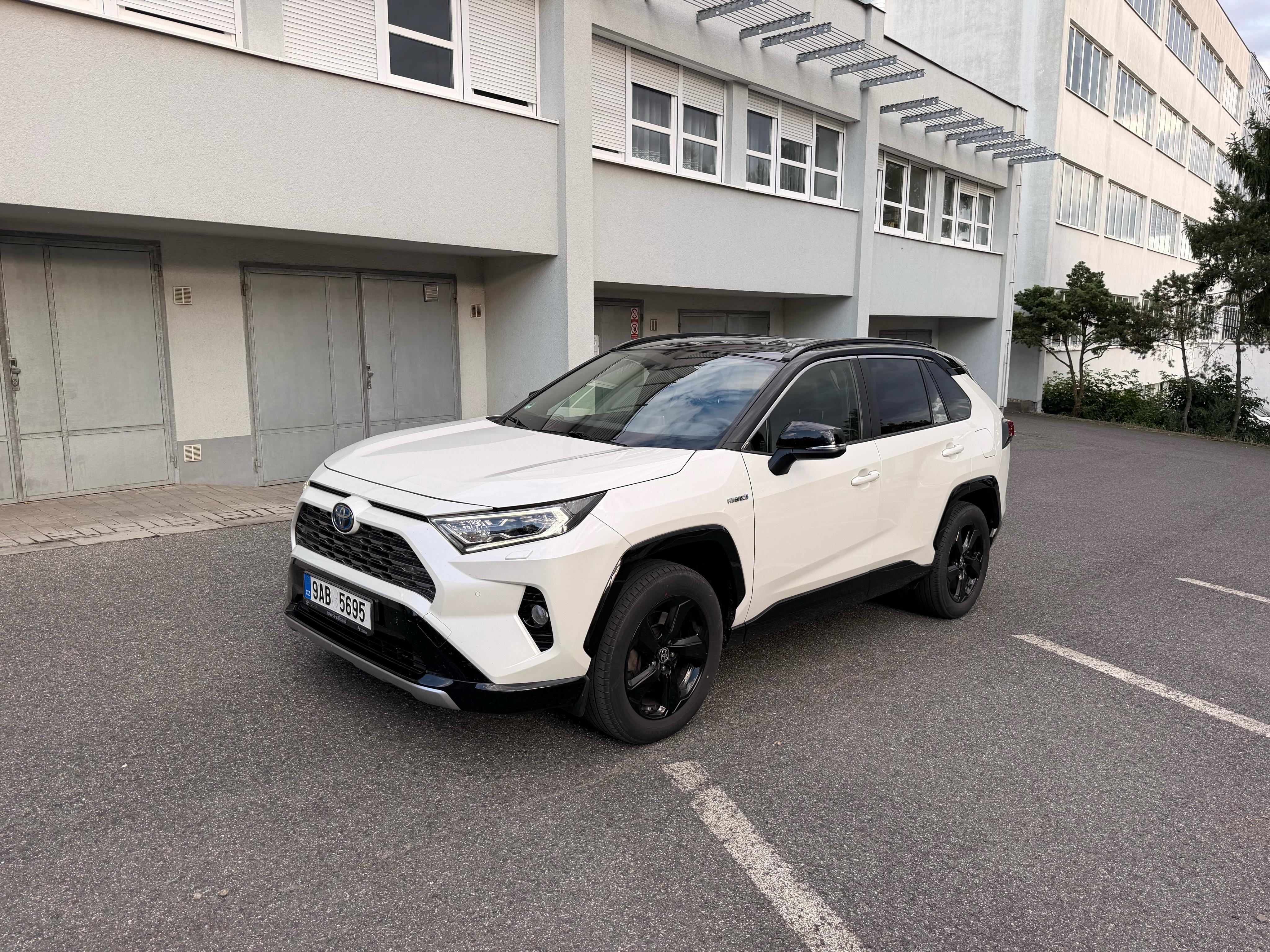 Toyota Rav4, Toyota RAV4 2.5 HSD 4×4 222k - fotka 3
