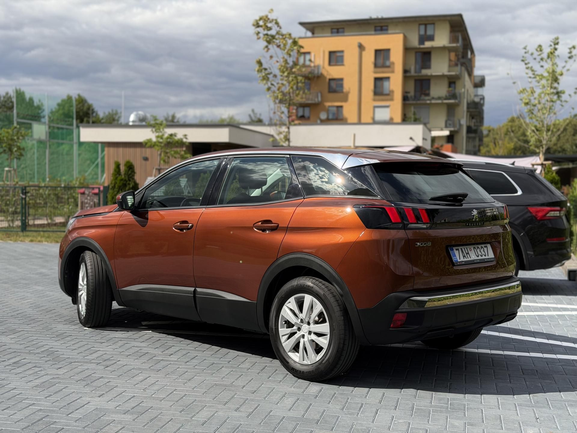 Peugeot 3008, 1.6 PureTech 133 kW - fotka 3