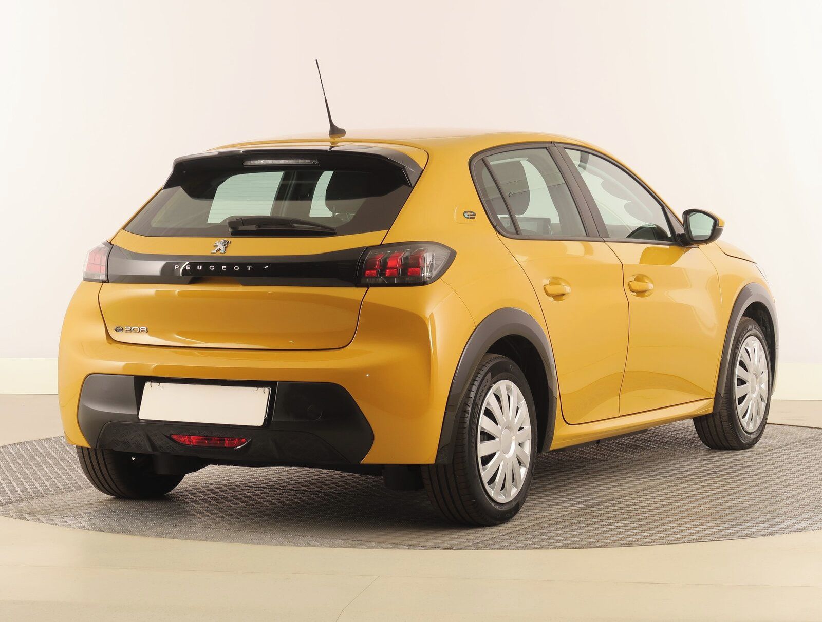 Peugeot 208, 50 kWh, SoH 93%, Active - fotka 5