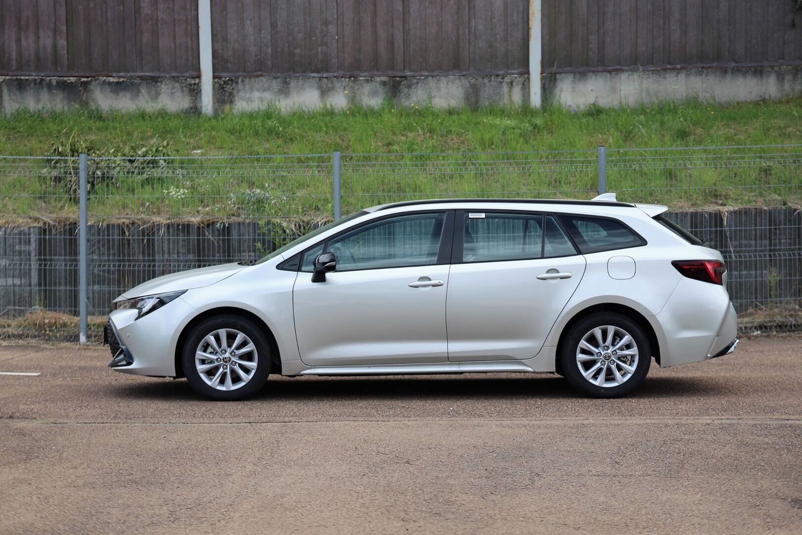 Toyota Corolla, TS 1.8. Hybrid Comfort - fotka 5