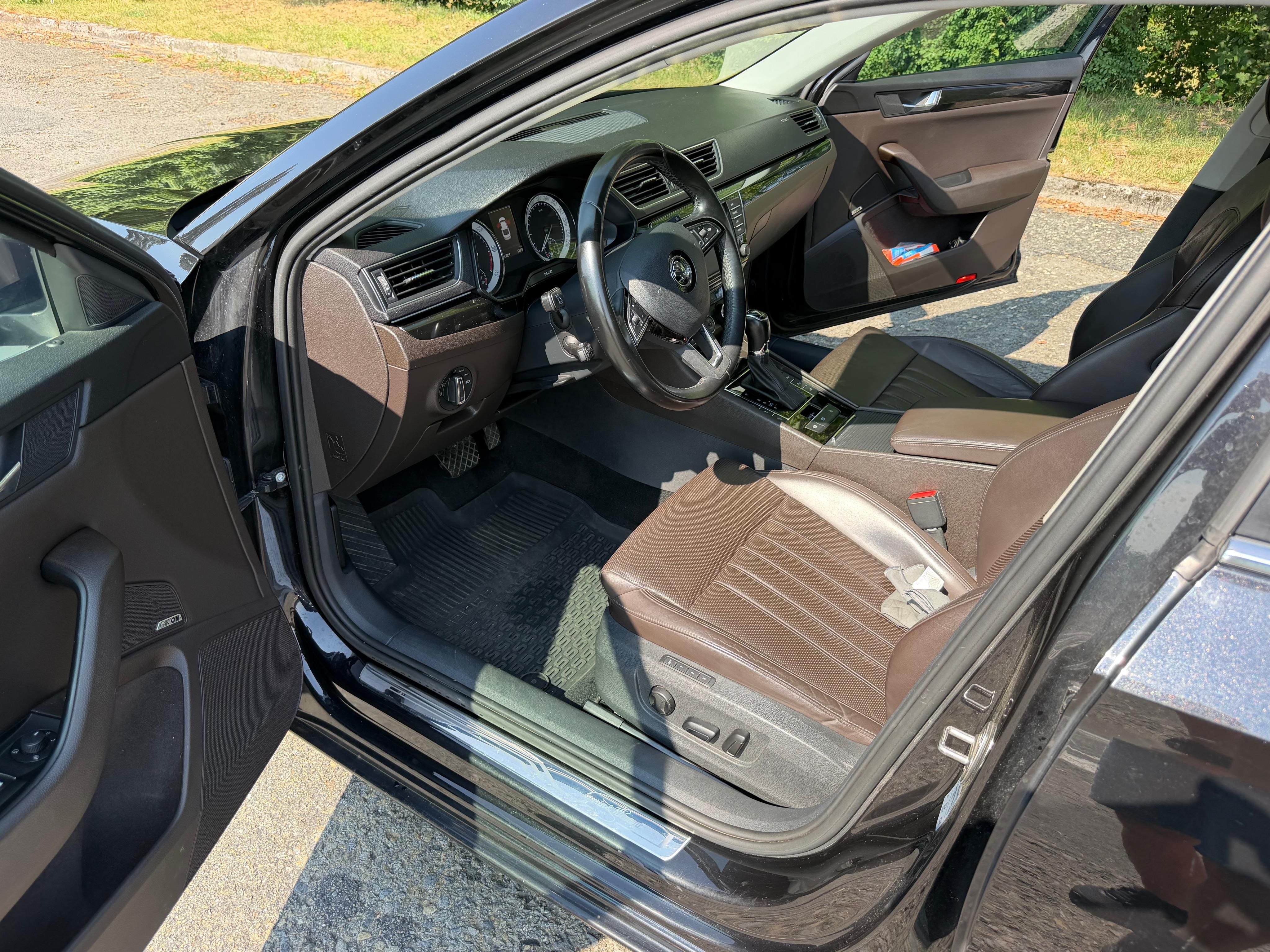 Škoda Superb - fotka 3