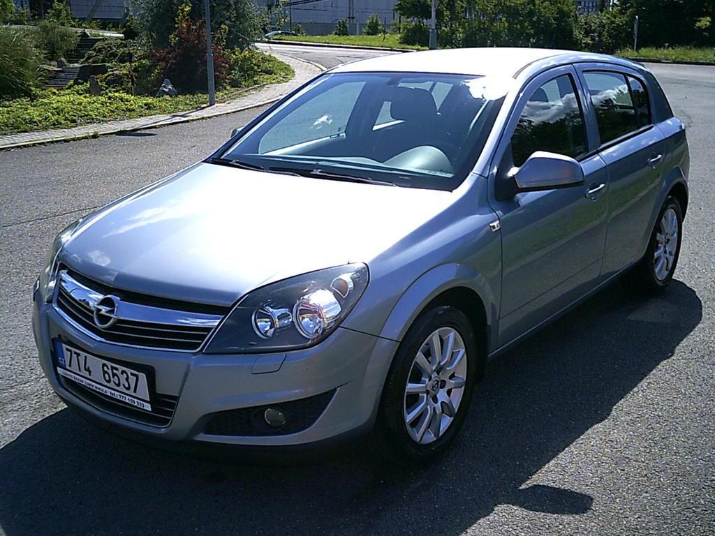 Opel Astra, 1.6i KOUPENO ČR,1.MAJITEL