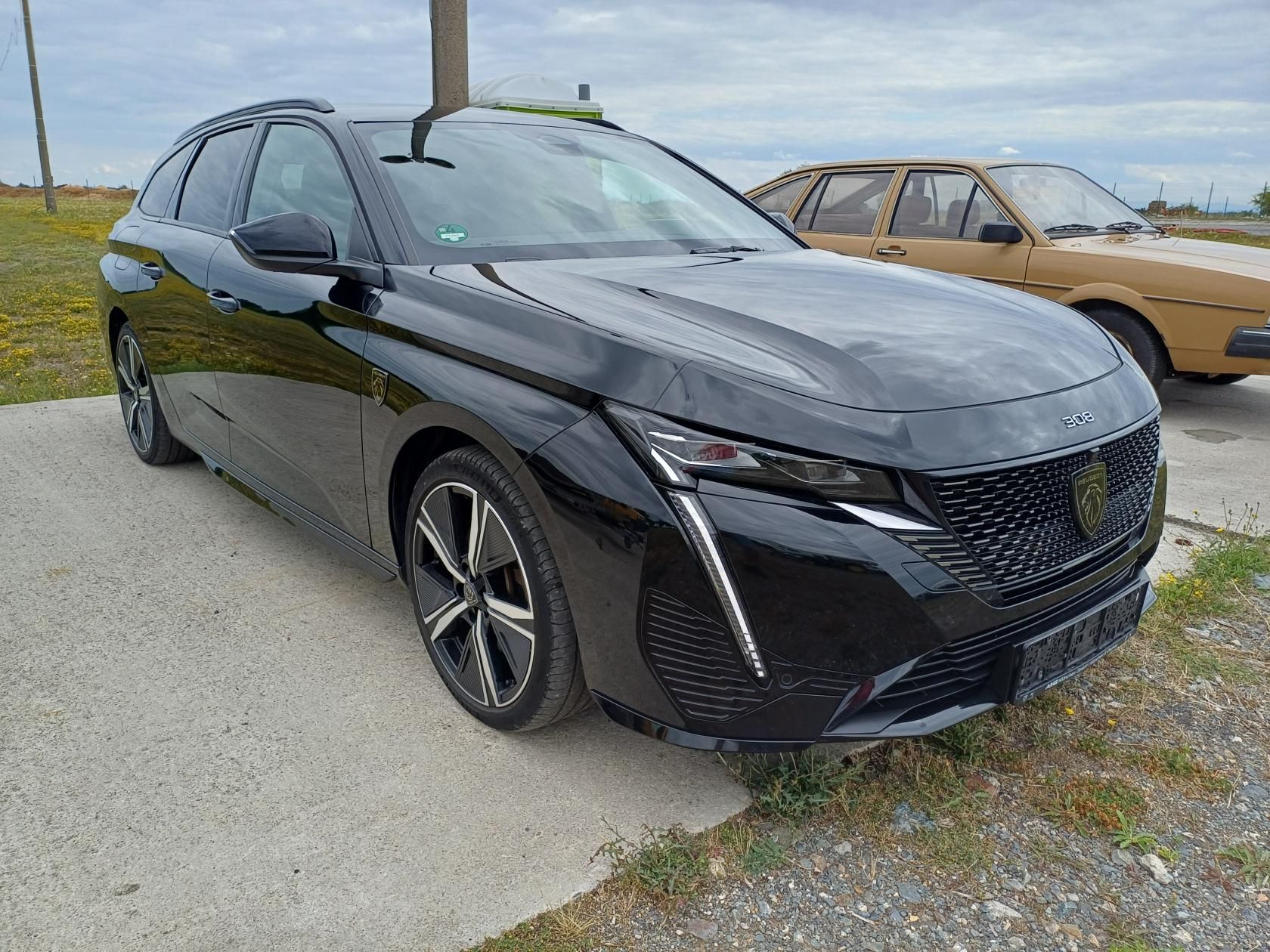 Peugeot 308, SW GT 1.6 PHEV 180k. DPH - fotka 5