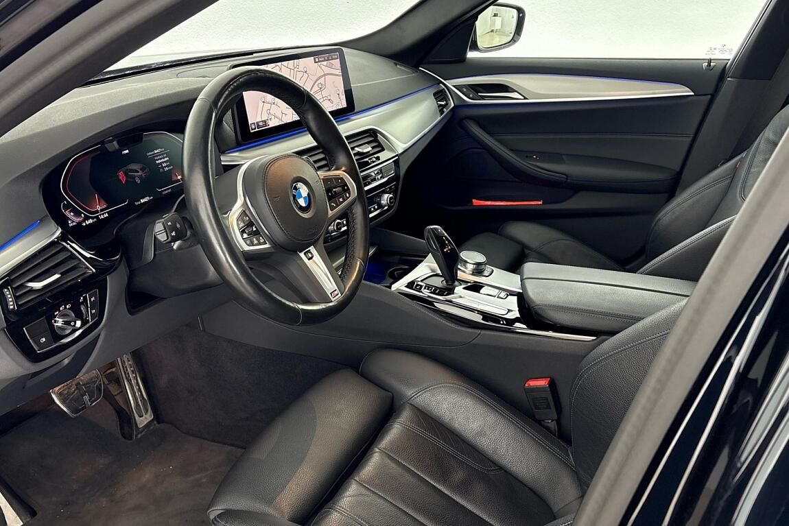 BMW Řada 5, 530d xDrive - fotka 5
