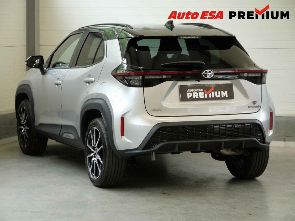 Toyota Yaris Cross, 1.5e-CVT,1.maj,ČR,AT,LED - fotka 6