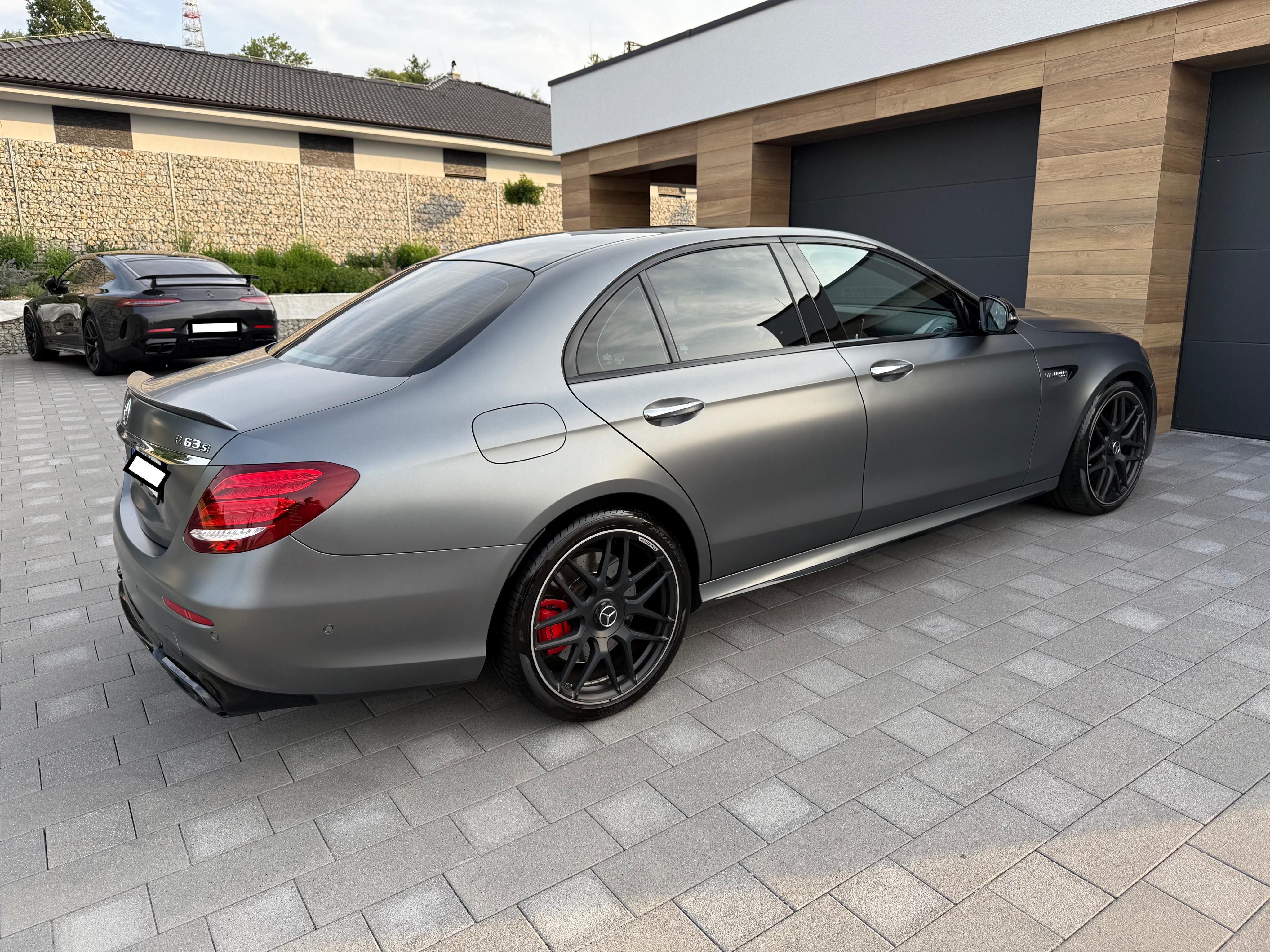 Mercedes-Benz Třídy E, AMG E63S 4MATIC+ Carbon-paket - fotka 5