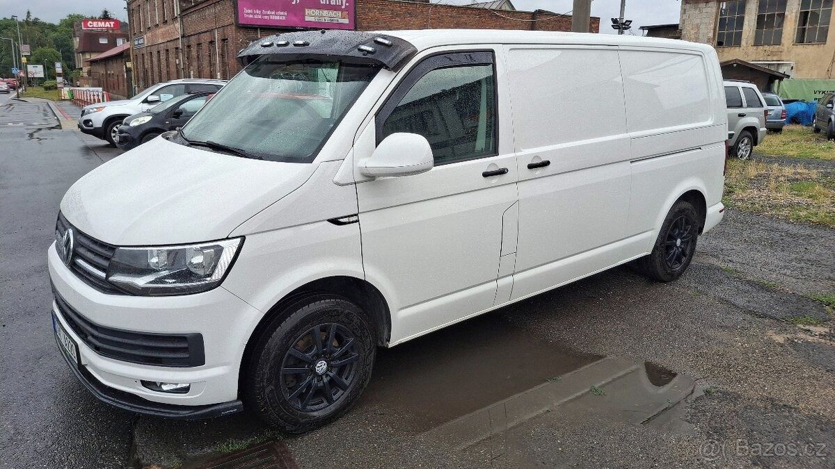 Volkswagen Transporter, T6 DSG7 top stav,tažné,3místa