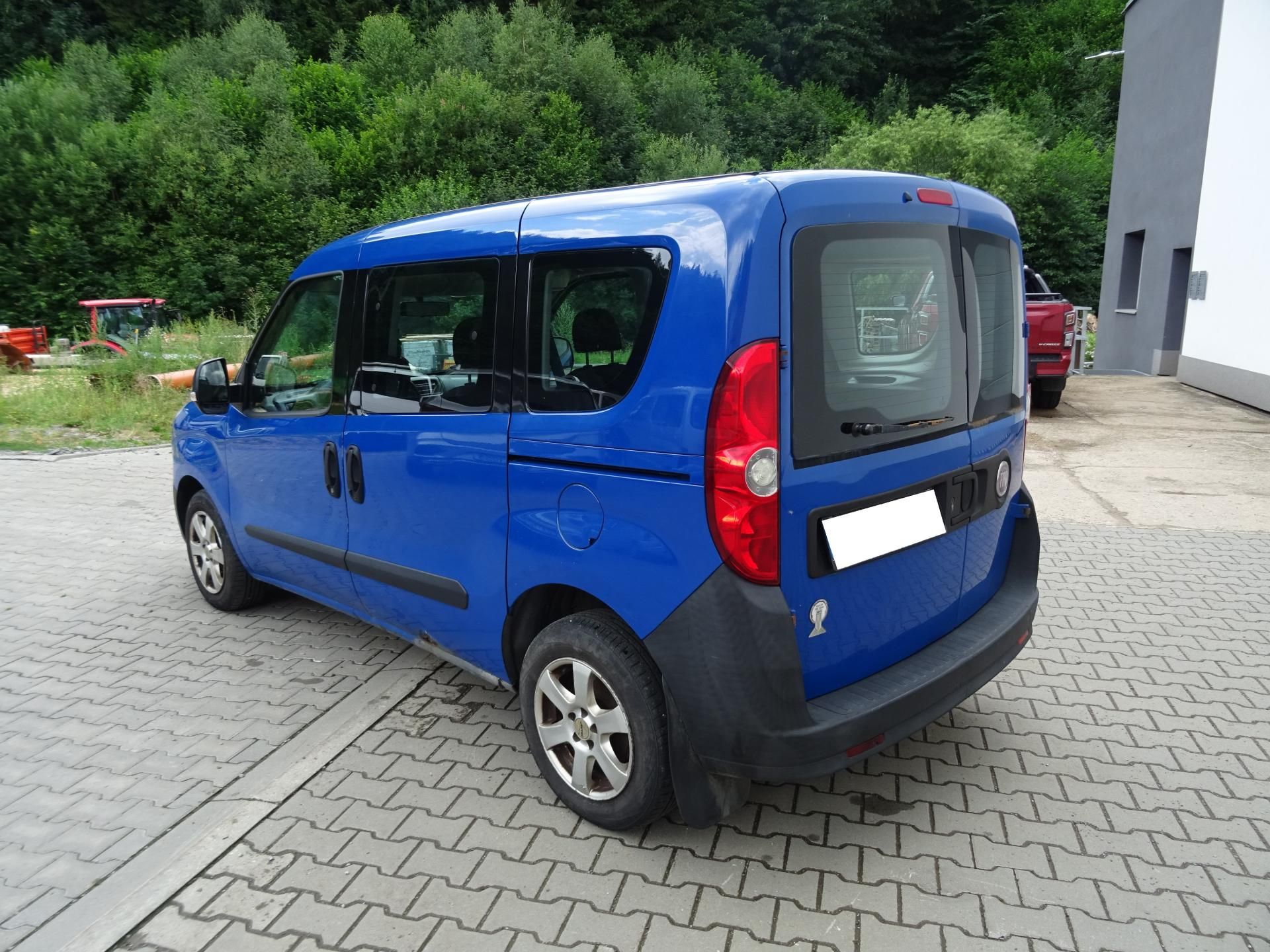Fiat Dobló, 1.3 JTD 66kw MAN5 - fotka 6