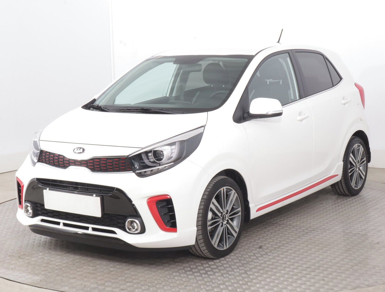 Kia Picanto, 1.2 MPI, GT Line, ČR,1.maj - fotka 2
