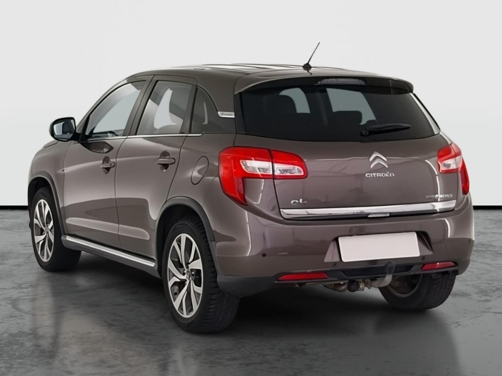Citroën C4 Aircross, 1.6 HDi, 4X4, ČR,1.maj - fotka 4