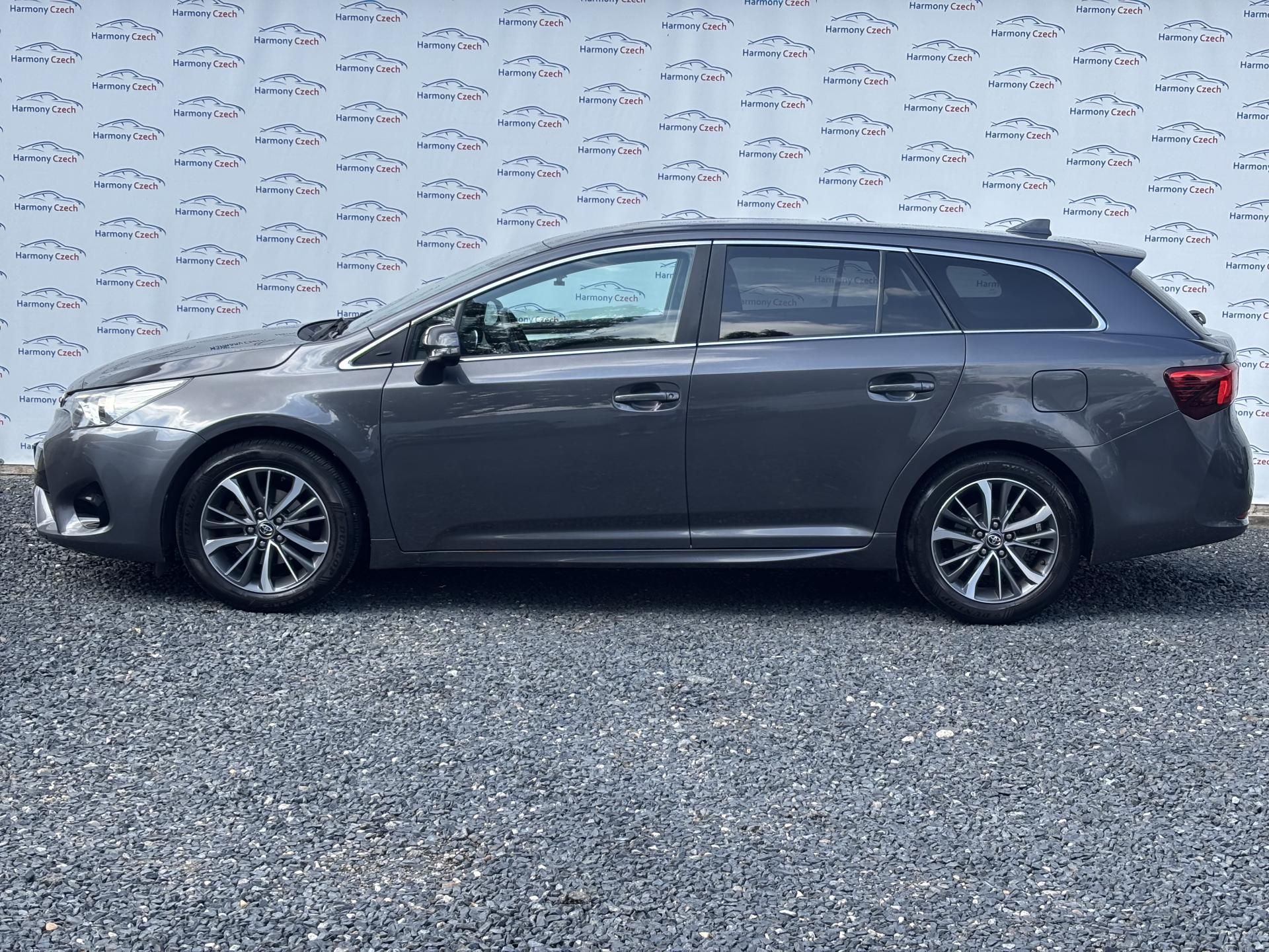 Toyota Avensis, 1.8VVTi, 108kW, Kamera - fotka 5
