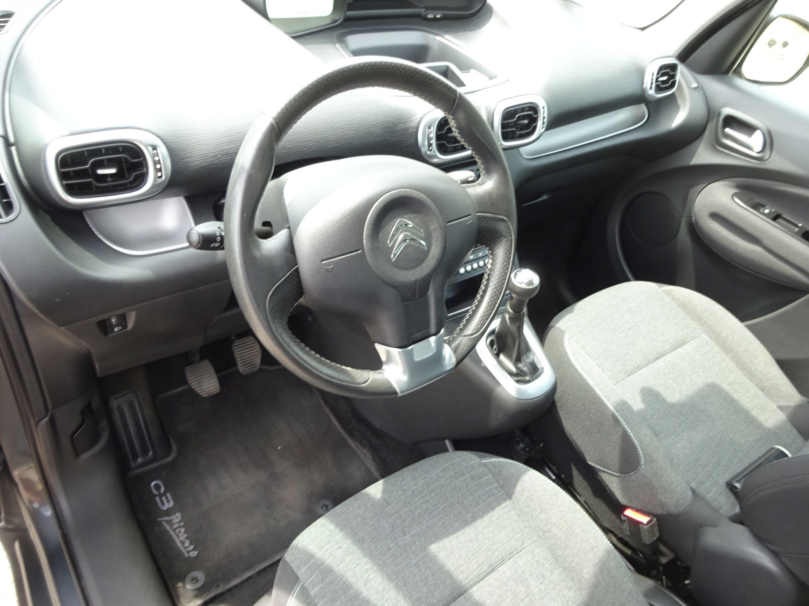 Citroën C3 Picasso, 1.6 HDI (73 KW) 1.MAJITEL - fotka 5