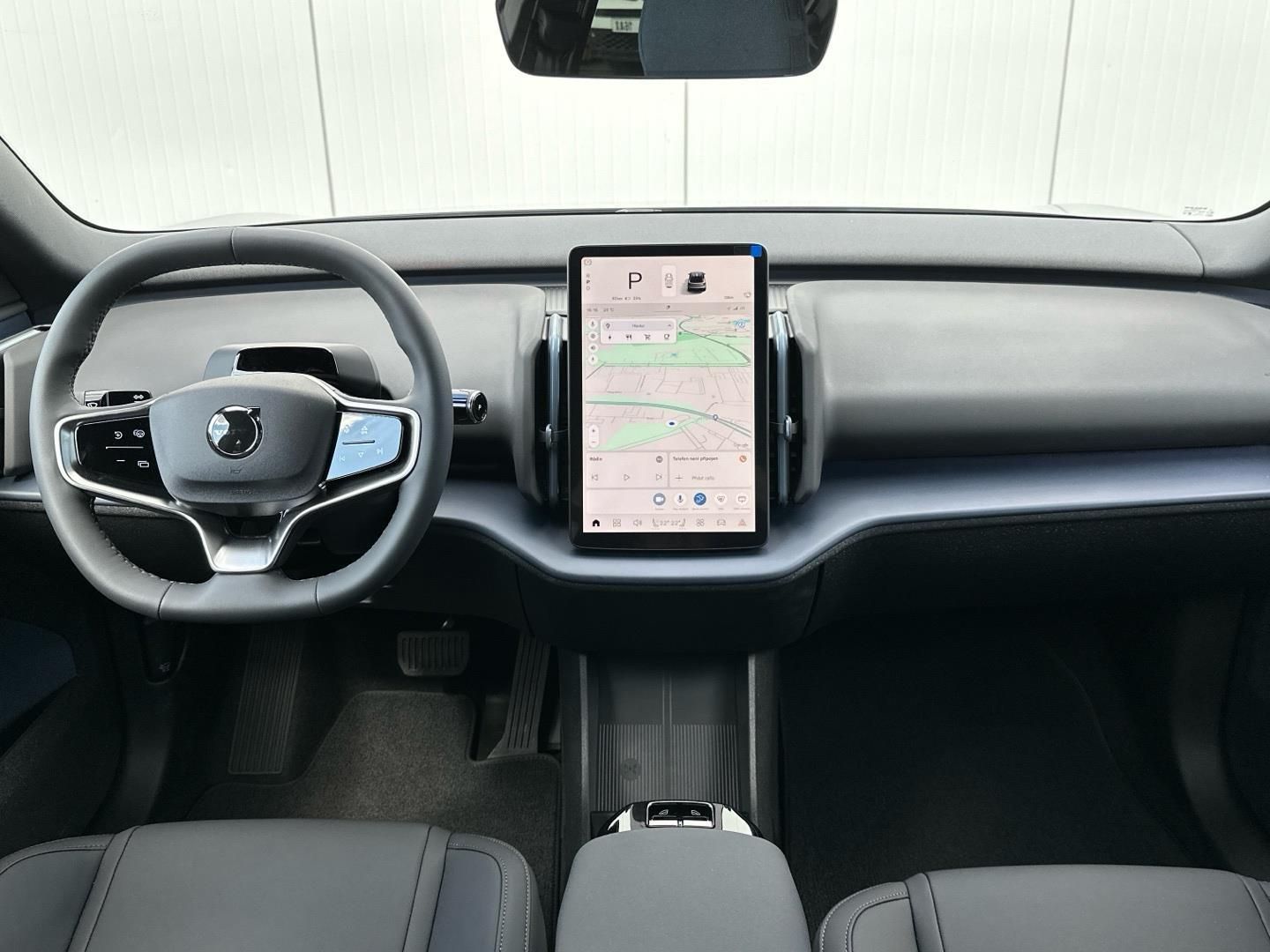 Volvo EX30, TWIN MOTOR PERFORMACE AWD Plus - fotka 4