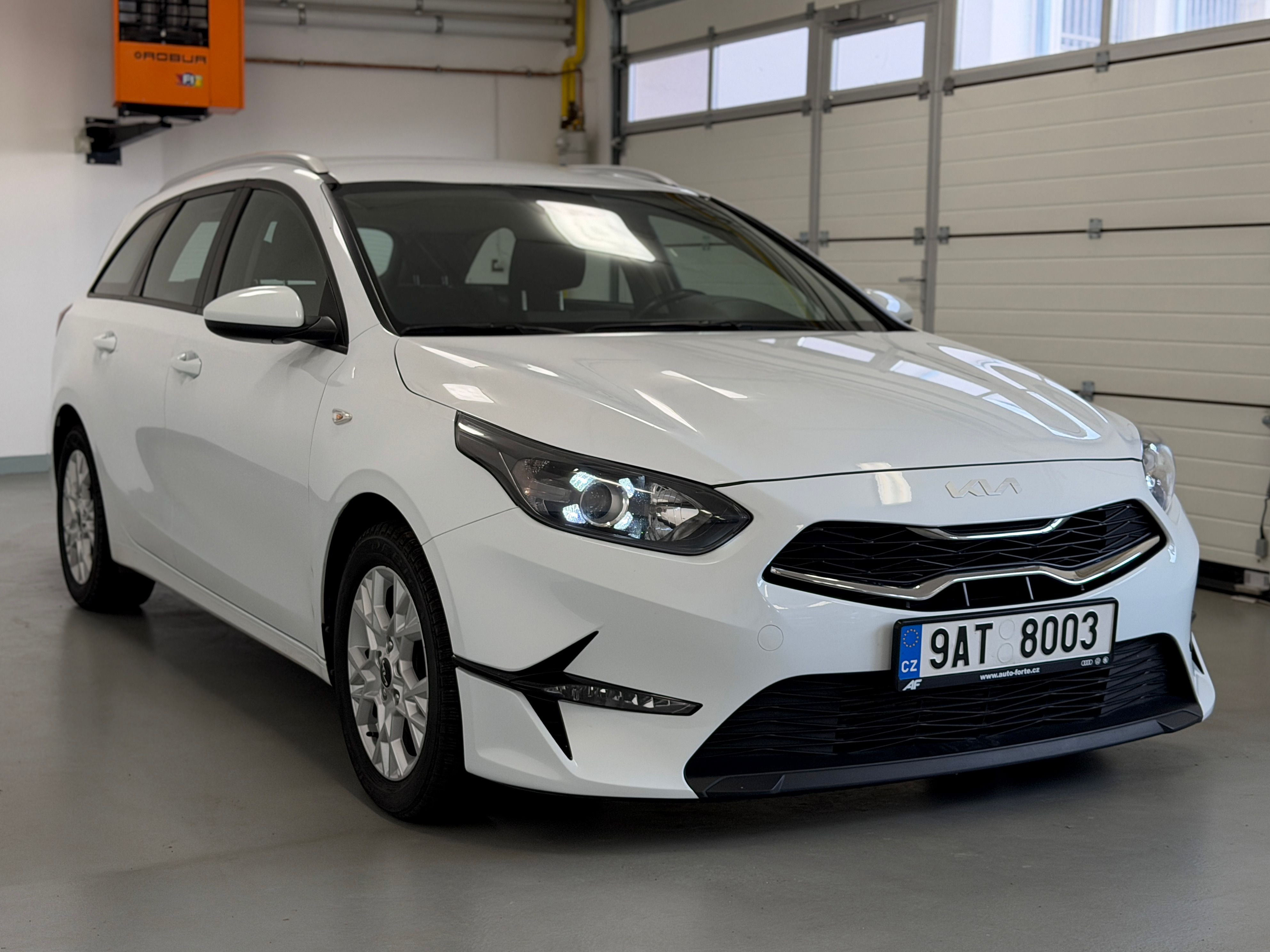 Kia Cee´d, SW 1,5,T-GDi 118kW AT Spin - fotka 4