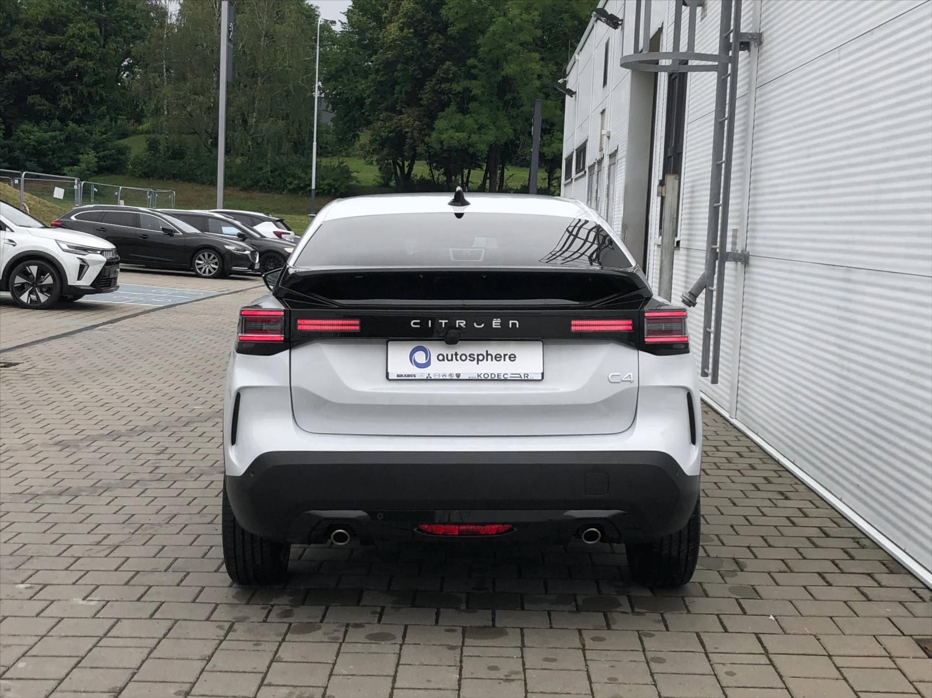 Citroën C4, 1,2 Petrol MAX 130k Automatic - fotka 5