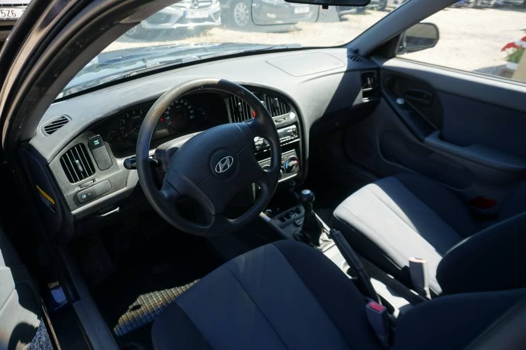 Hyundai Elantra, 1,6 NOVÉ V ČR - fotka 5