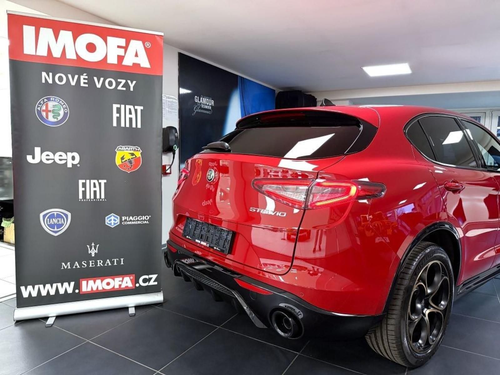 Alfa Romeo Stelvio, 2.0 T 280k AT8 ZF Q4 4x4 - fotka 5